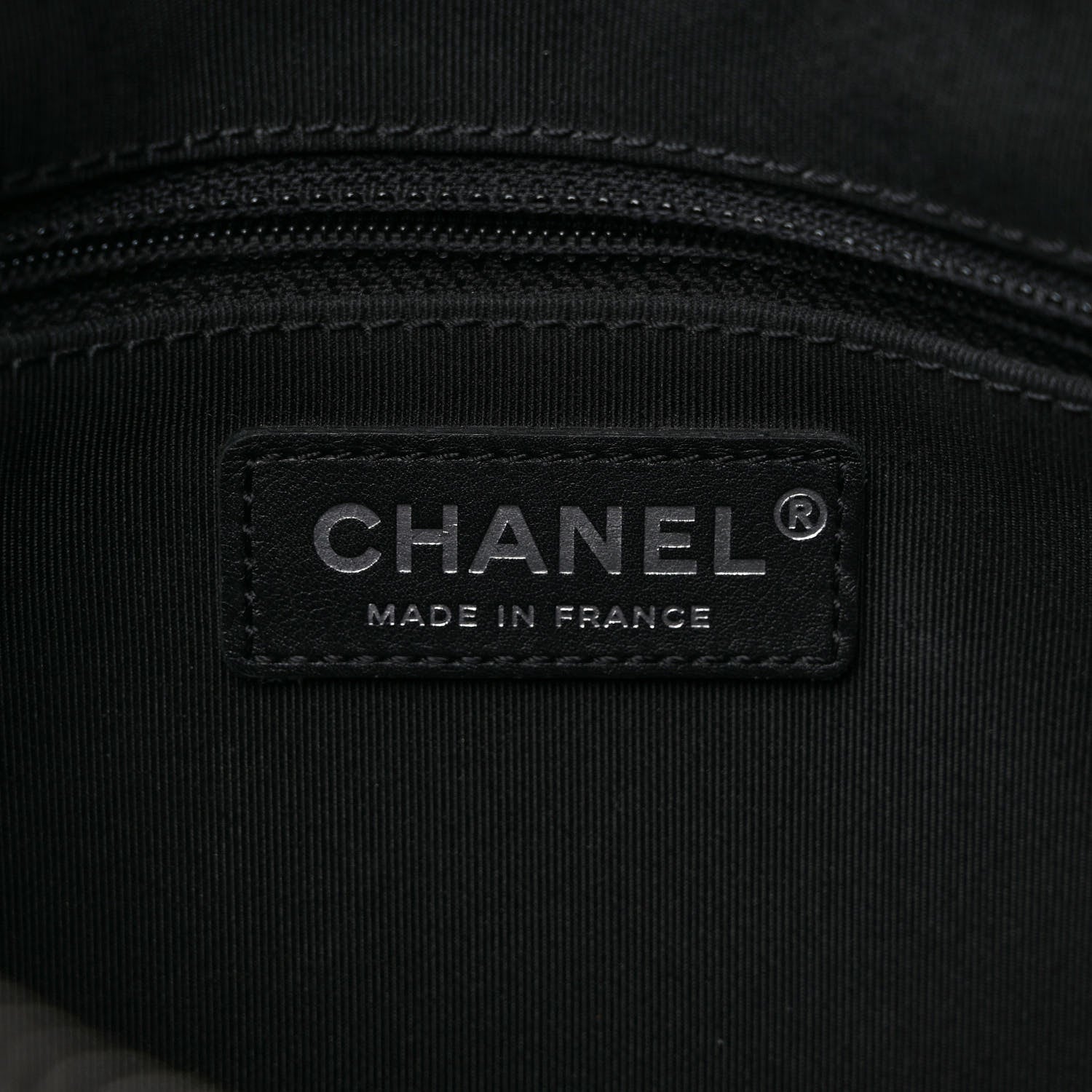 Chanel Aged Calfskin Quilted Large Working Vibe Camera Case Black 6 of 10