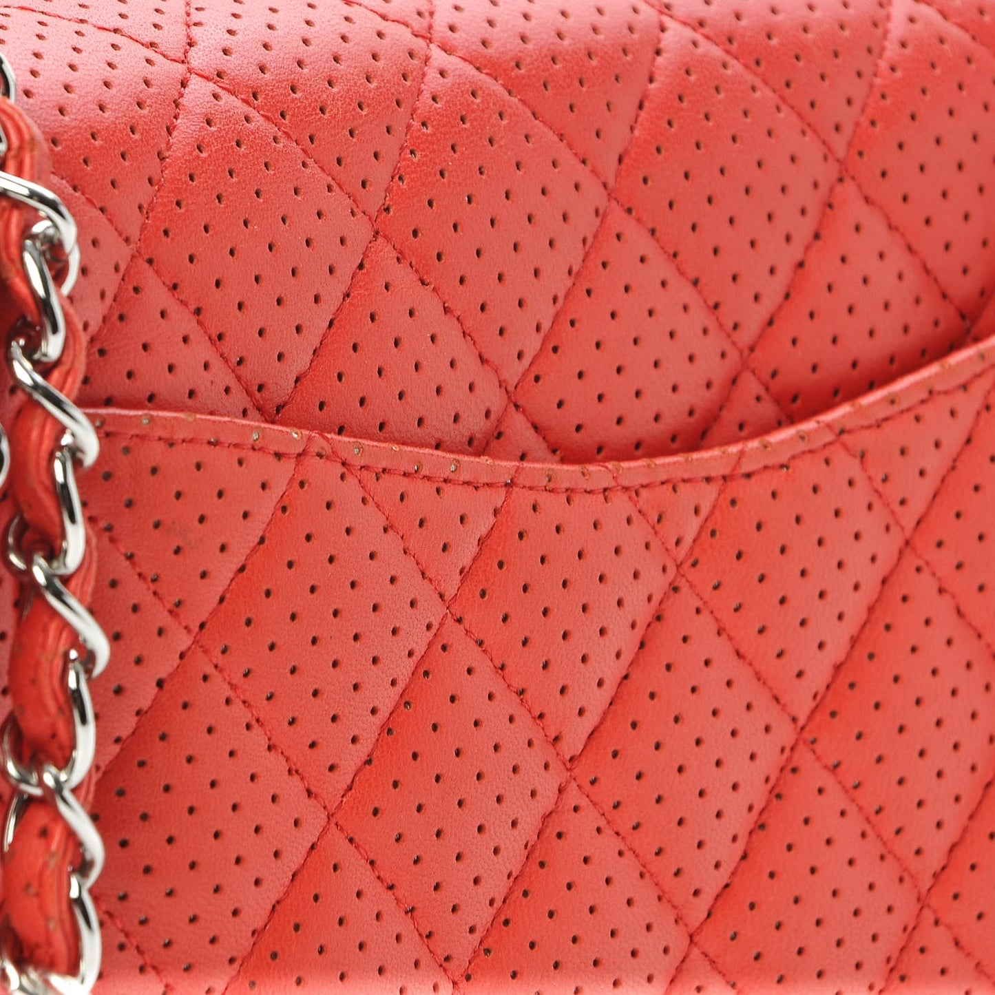 Lambskin Perforated Medium Double Flap Red