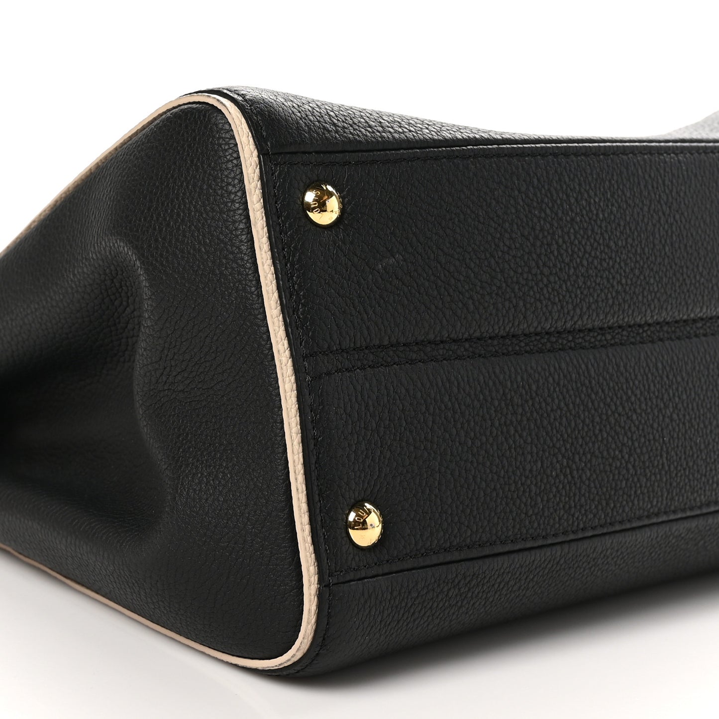 Monogram Double V Black