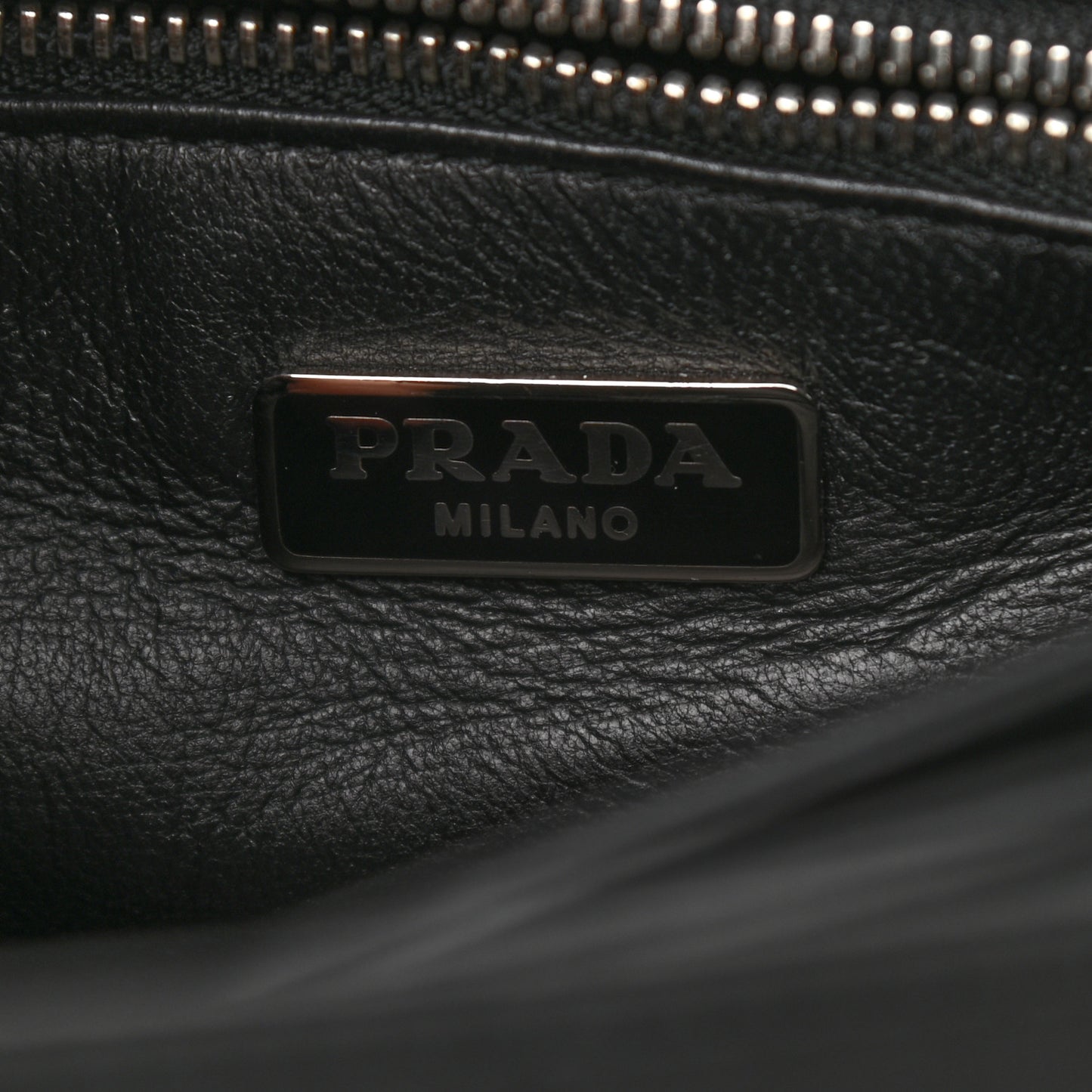 Lizard Tessuto Nylon Chain Shoulder Bag Black