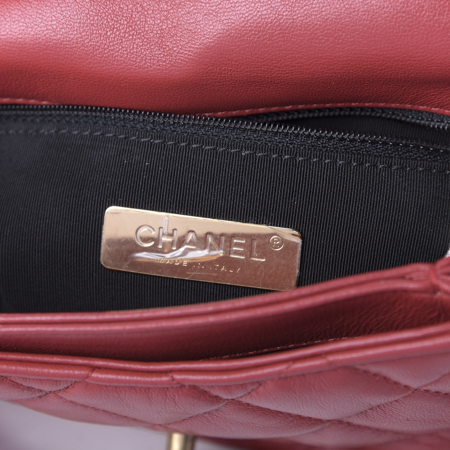 Lambskin Quilted Chain Linked In Flap Bag Red