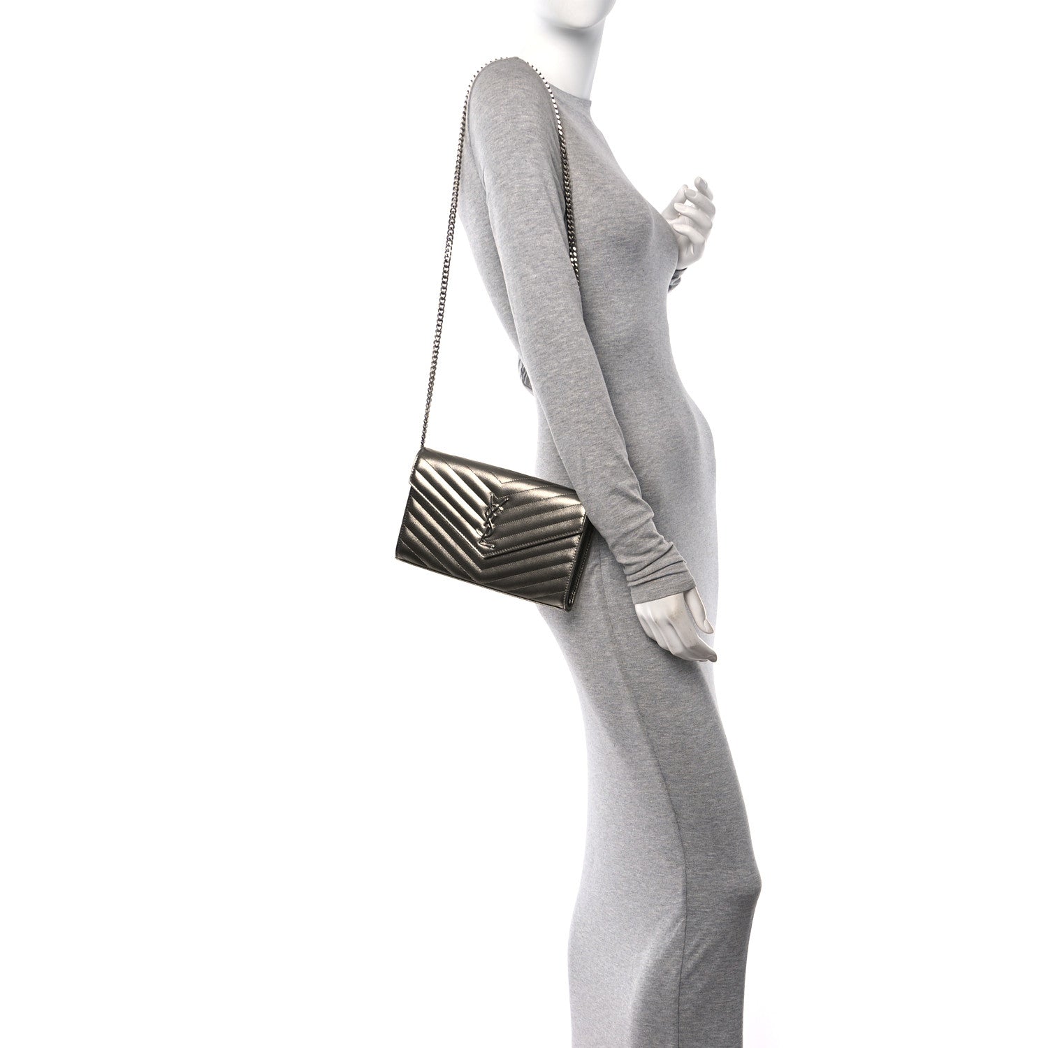 Saint Laurent Metallic Grain De Poudre Matelasse Chevron Monogram Chain Wallet Piombo 2 of 12