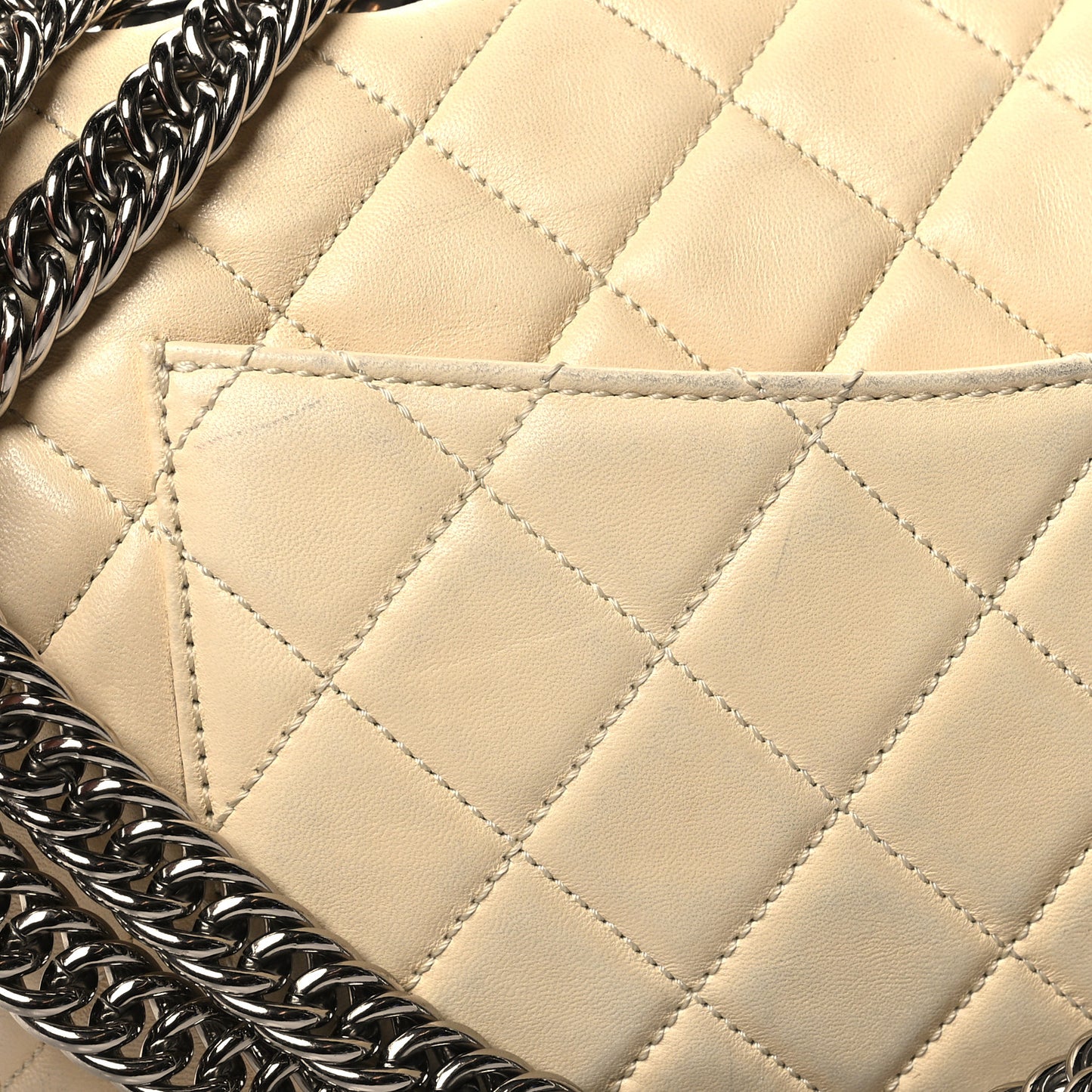 Washed Lambskin Quilted Jumbo Single Flap Bijoux Chain Ivory