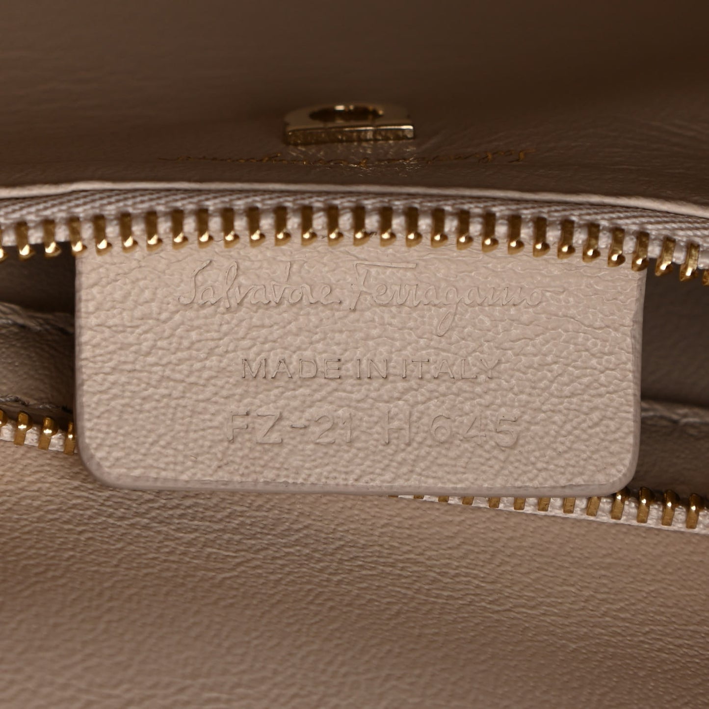 Smooth Calfskin Small Boxyz Beige