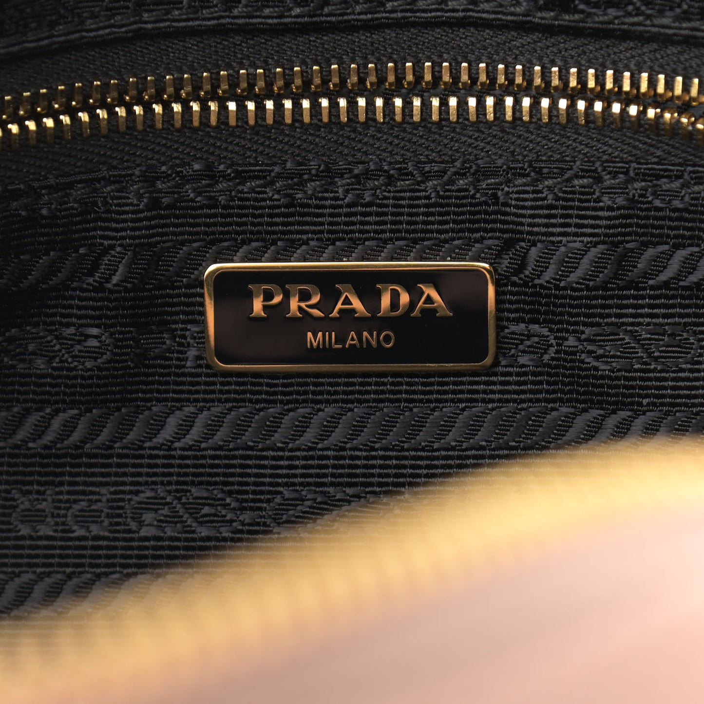 Vitello Phenix Camera Bag Cipria