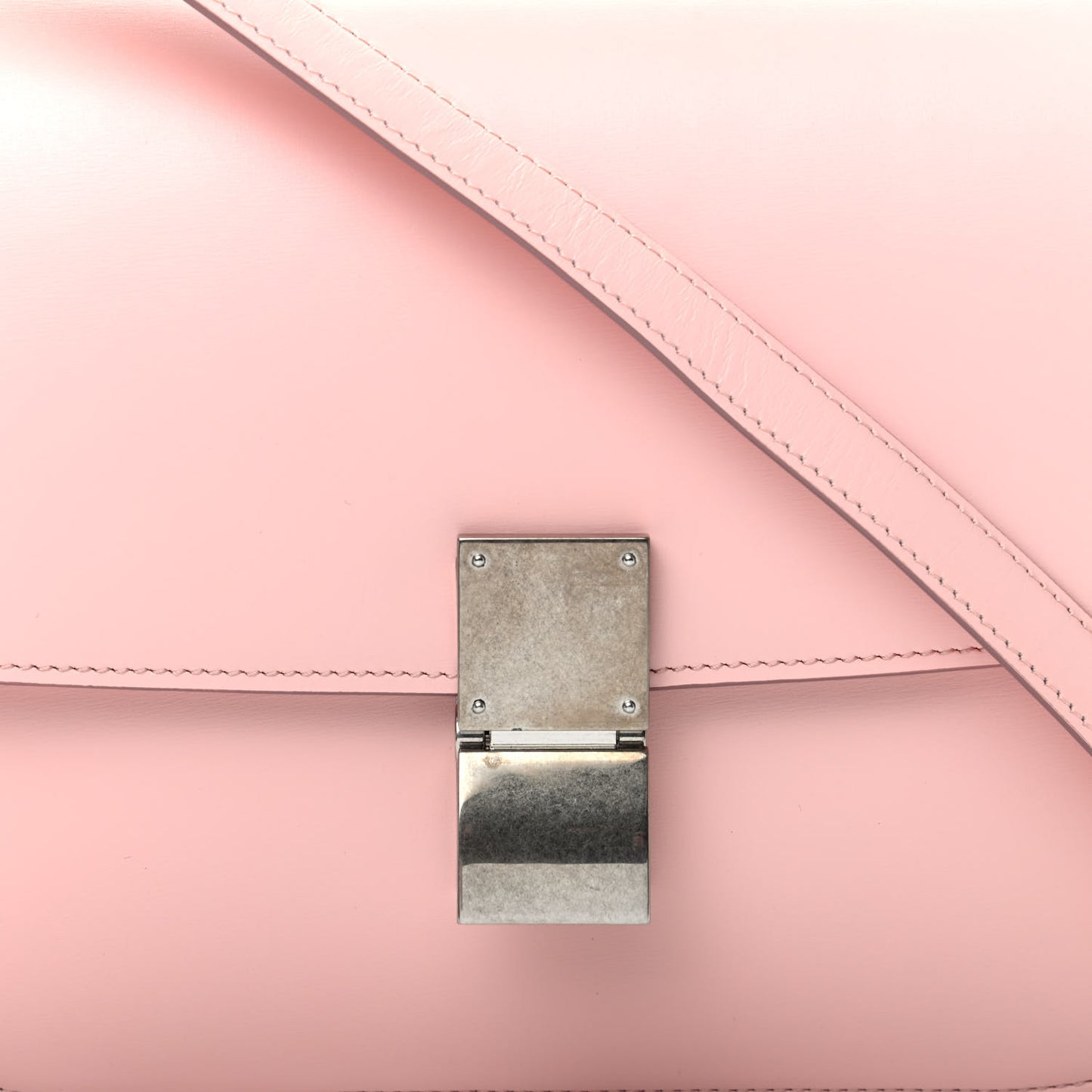 Box Calfskin Medium Classic Box Flap Bag Pink