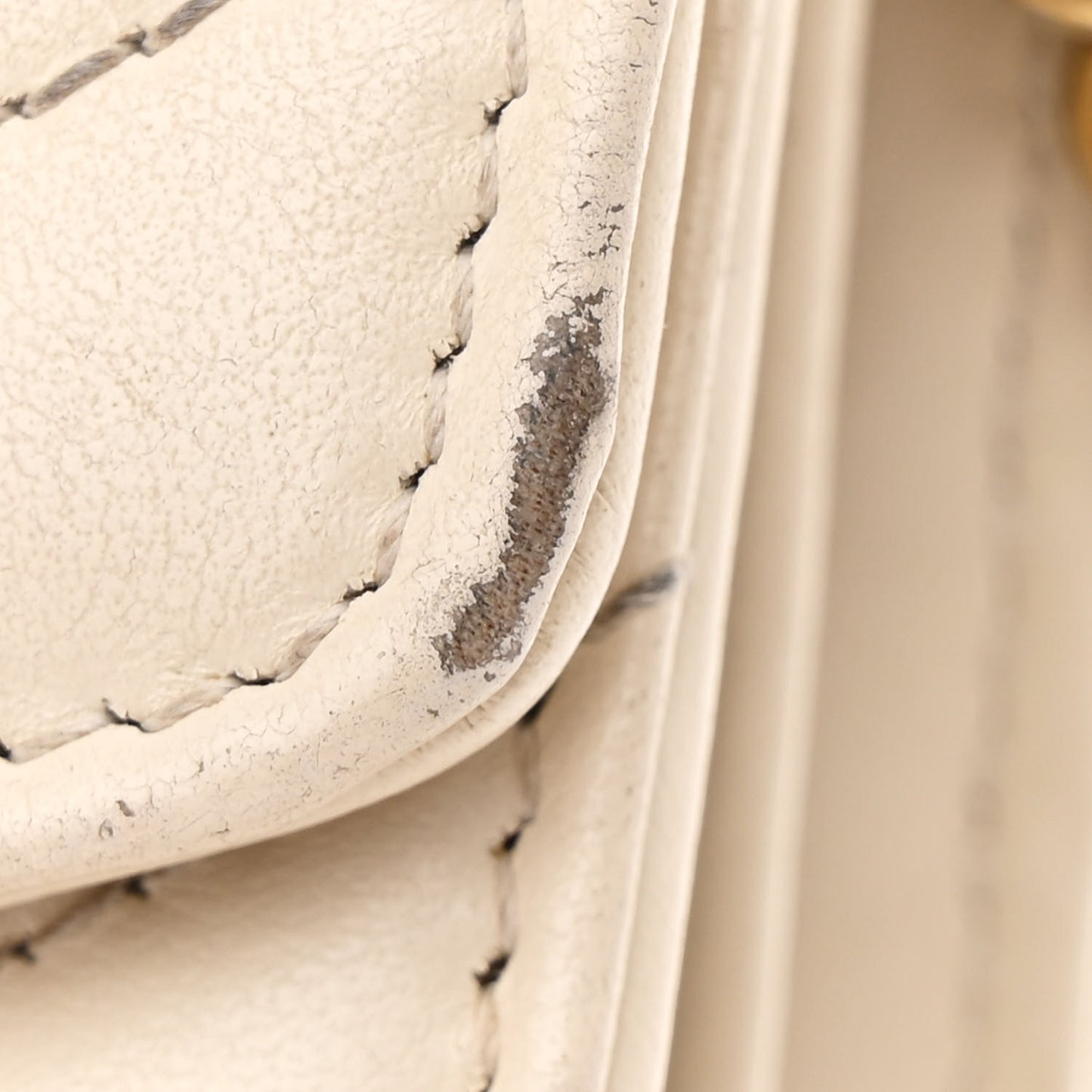 Calfskin Matelasse GG Marmont Chain Wallet Mystic White