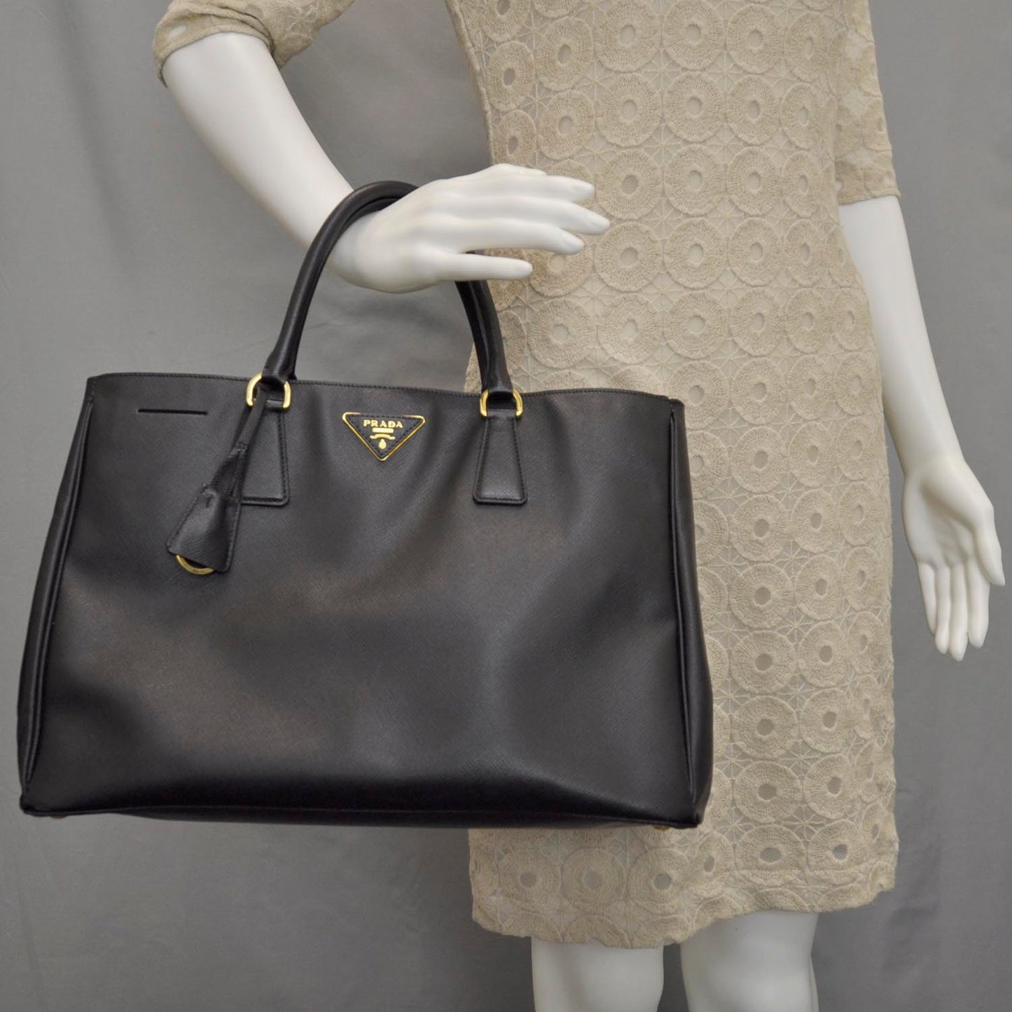 Saffiano Lux Tote Nero Black