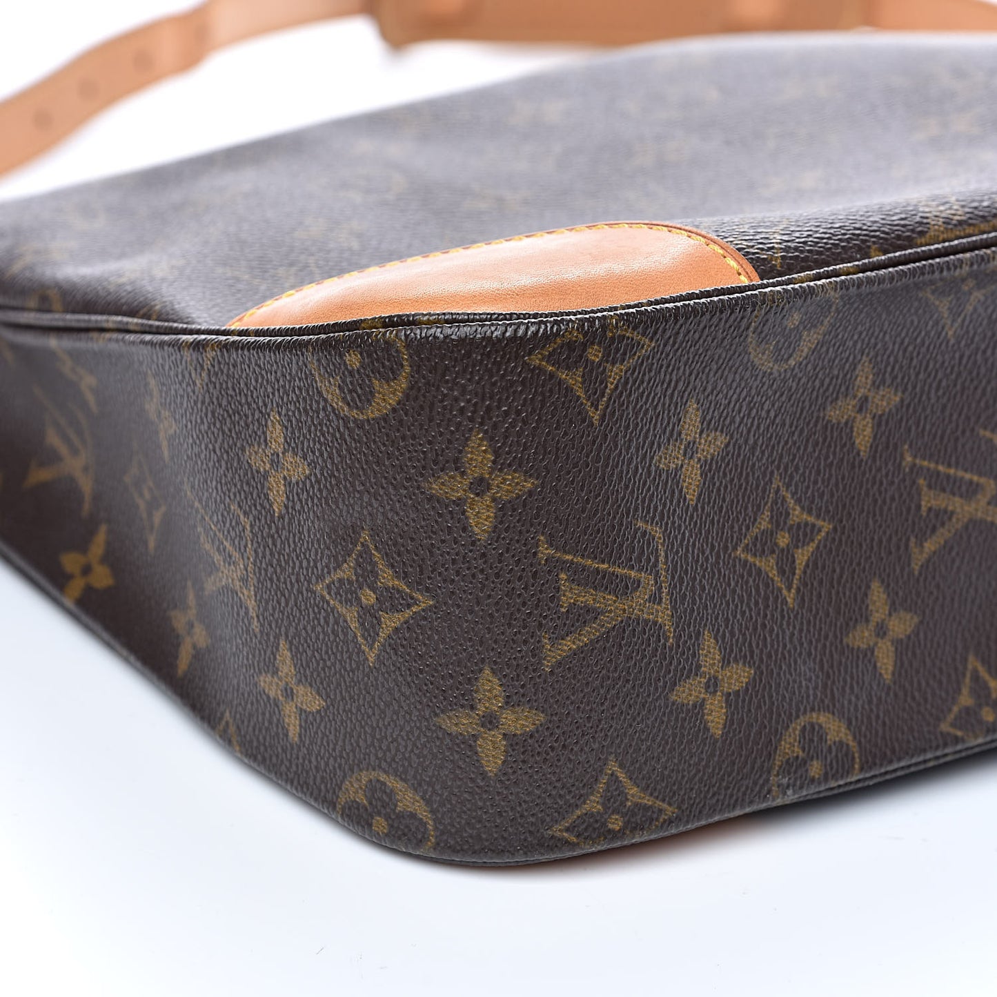 Monogram Boulogne 30