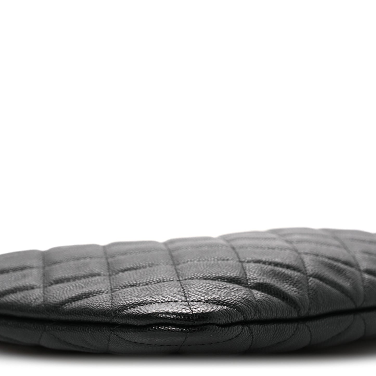 Caviar Quilted Medium Cosmetic Case Black