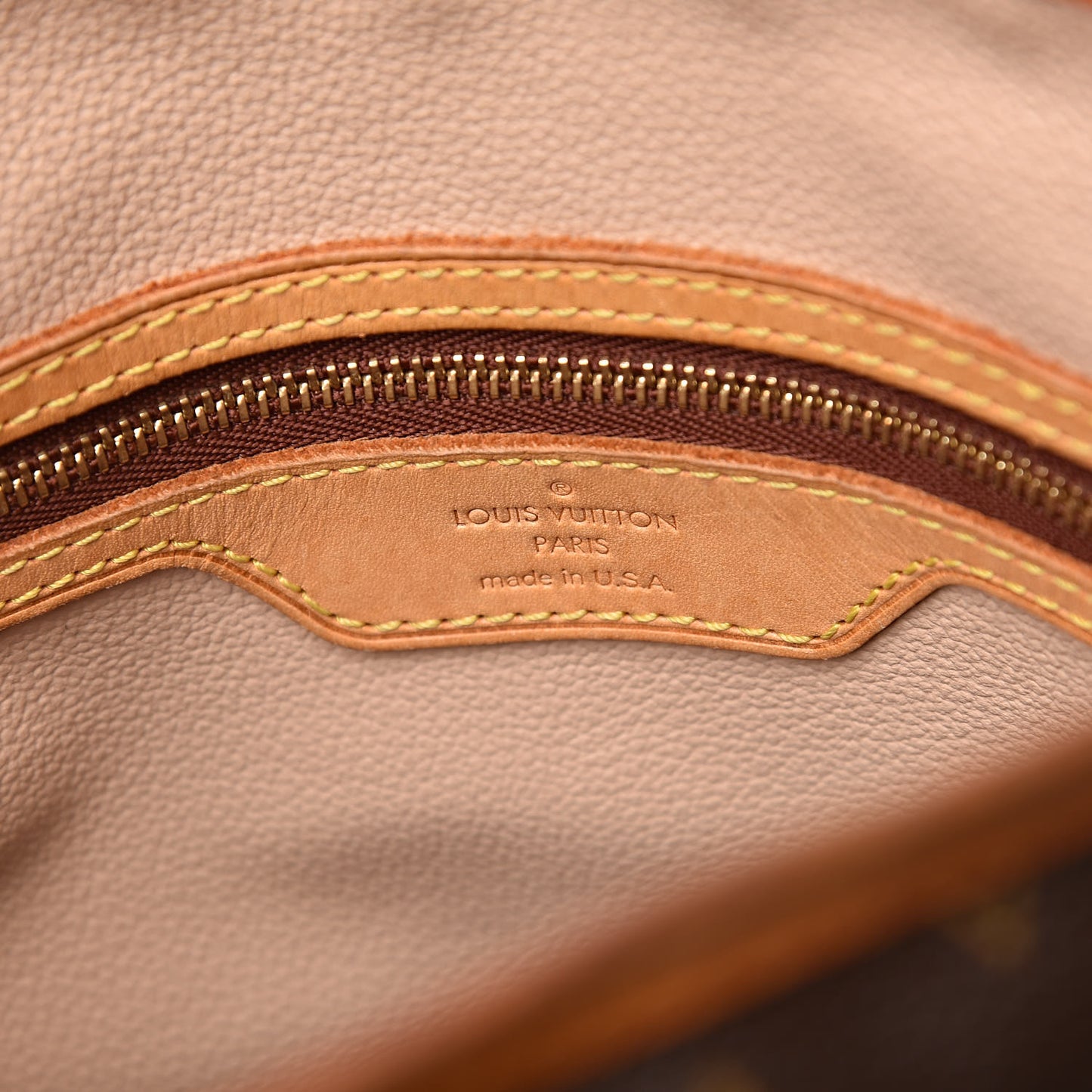 Monogram Petit Bucket 23