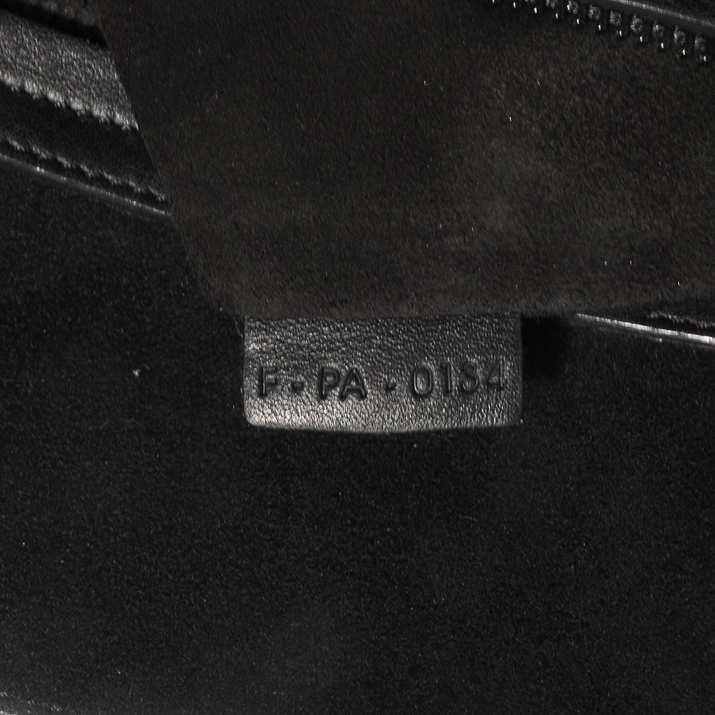 Supple Calfskin Medium Phantom Luggage Black