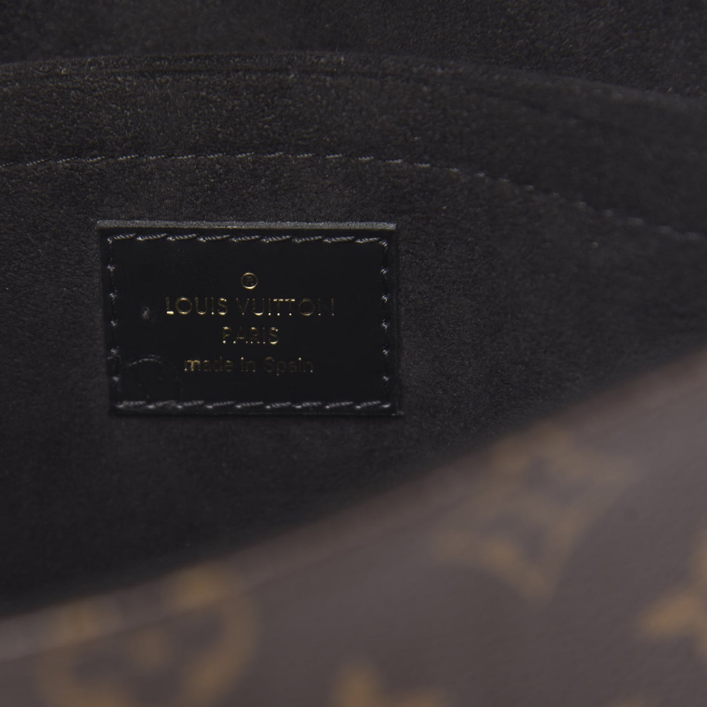 Epi Monogram Saint Michel Black