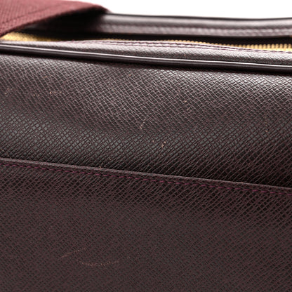 Louis Vuitton Taiga Reporter Messenger Acajou 6 of 9