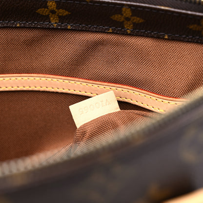 Louis Vuitton Monogram Cabas Mezzo 7 of 12