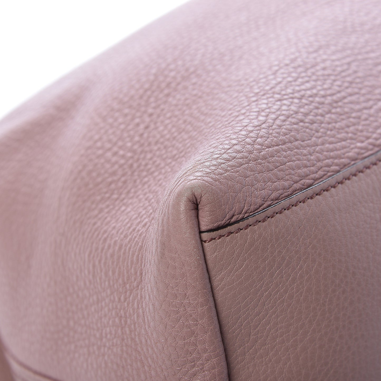 Pebbled Calfskin Medium Soho Chain Shoulder Bag Dark Cipria