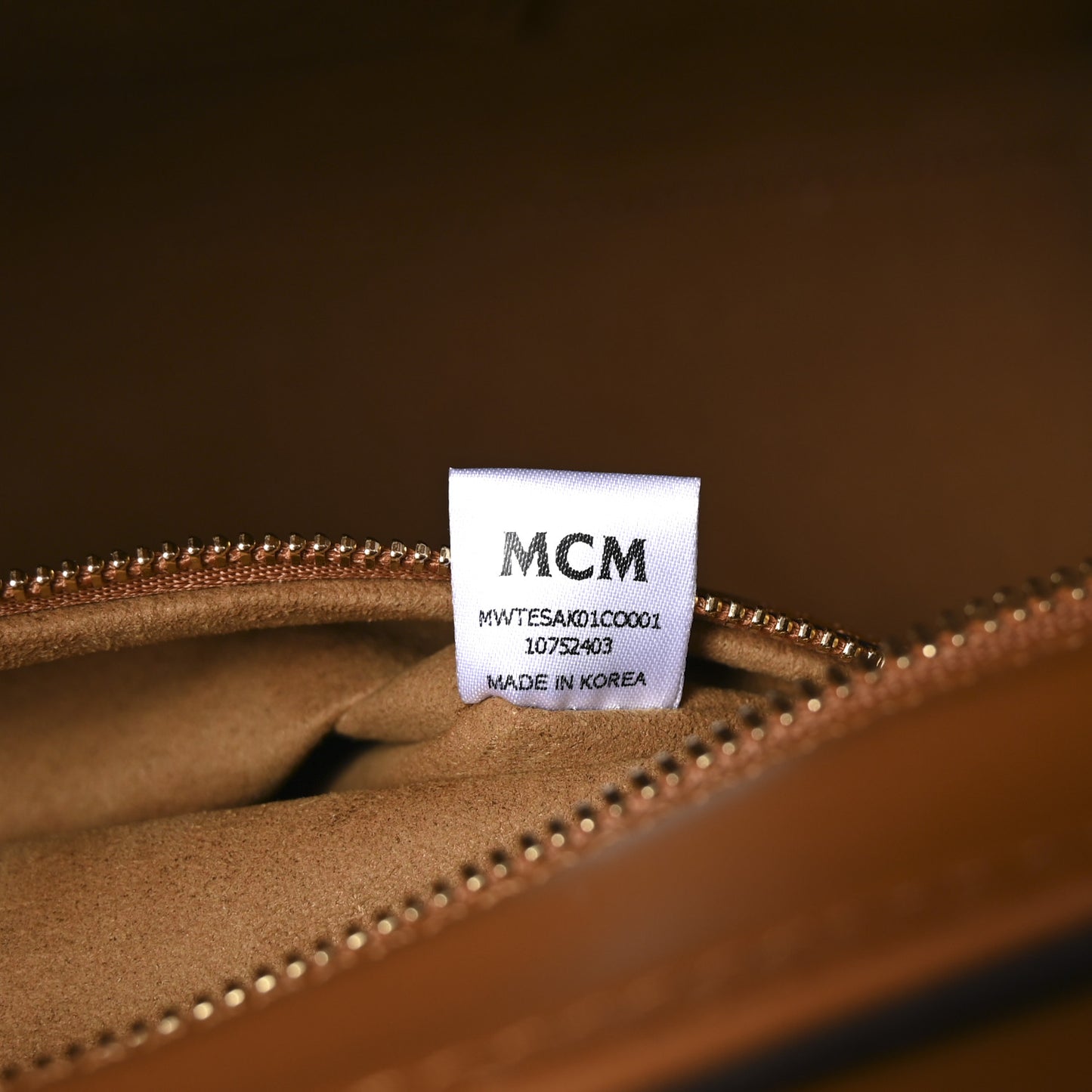 Visetos Calfskin Medium Diamond Tote Cognac