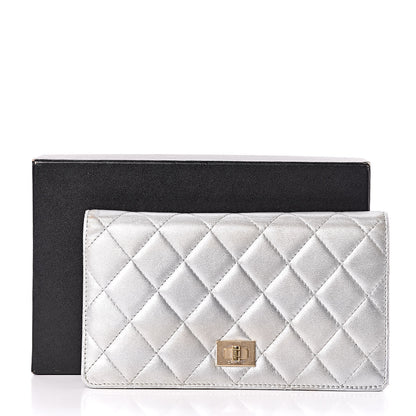 Chanel Metallic Lambskin Quilted Reissue Yen Wallet Silver 18 of 18