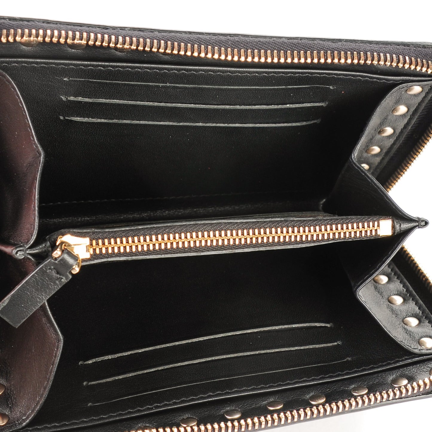 Calfskin Medium Rockstud Zip Around Wallet Black