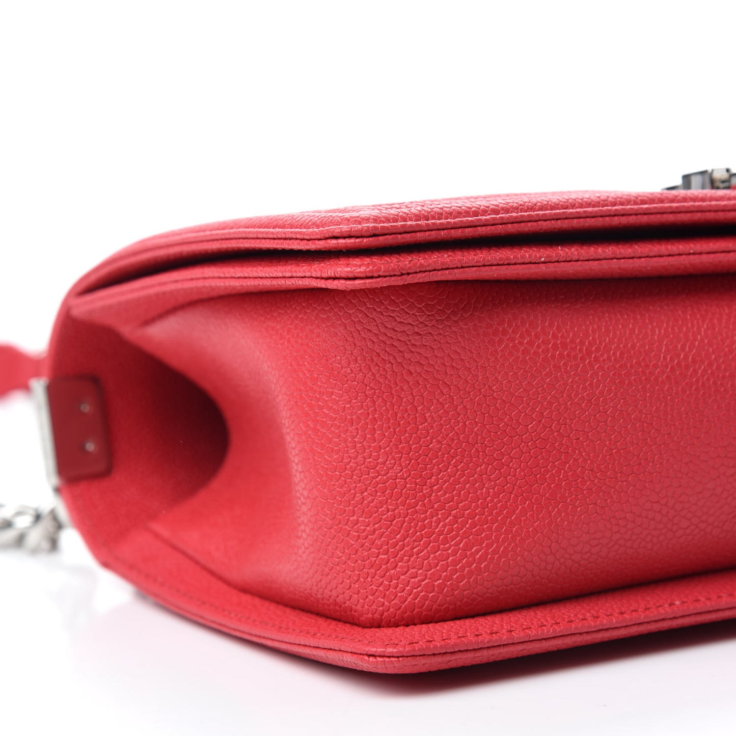 Caviar Quilted Medium Boy Flap Light Red