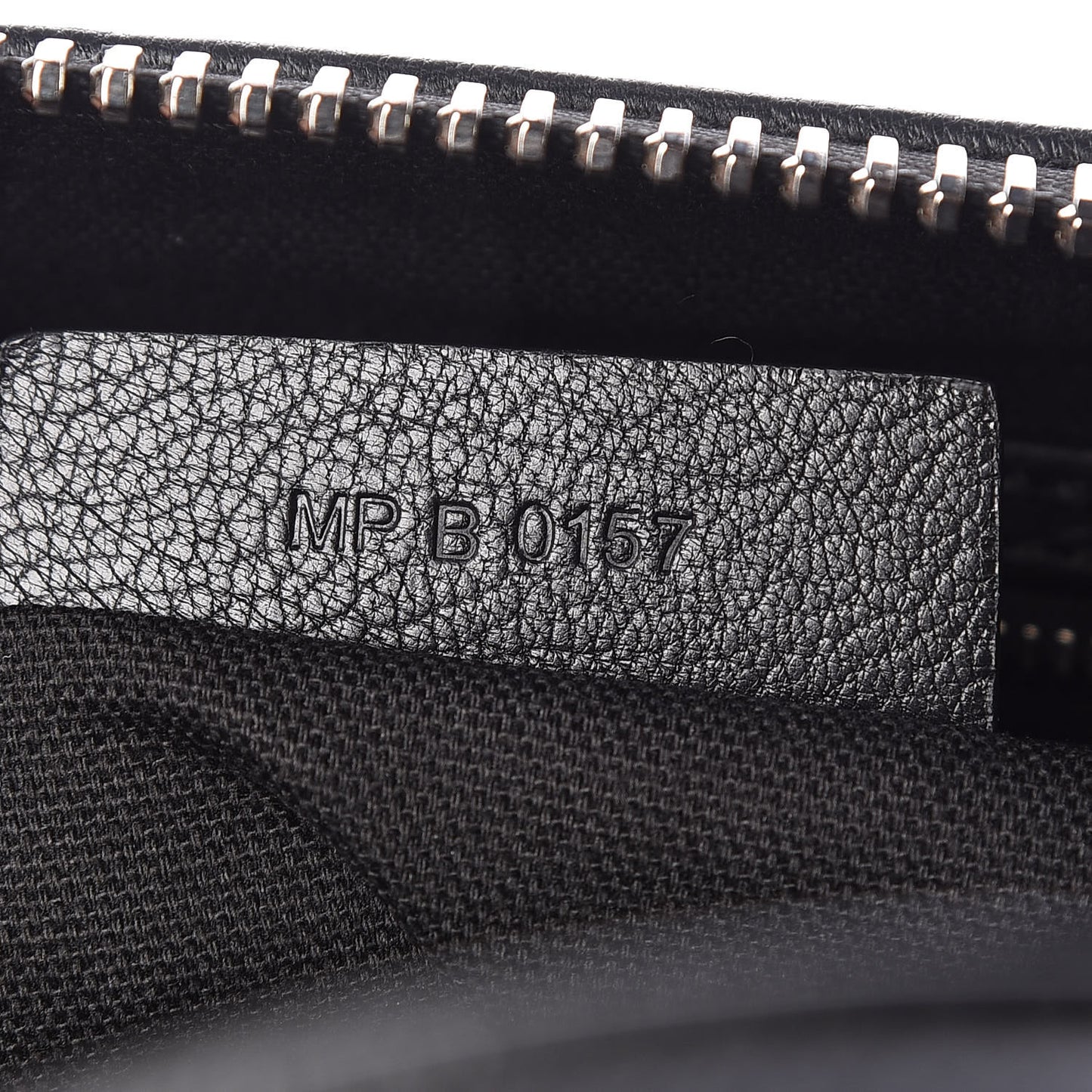Sugar Goatskin Medium Antigona Black