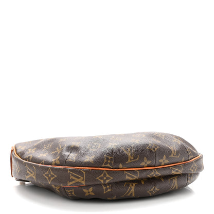 Louis Vuitton Monogram Croissant MM 4 of 11