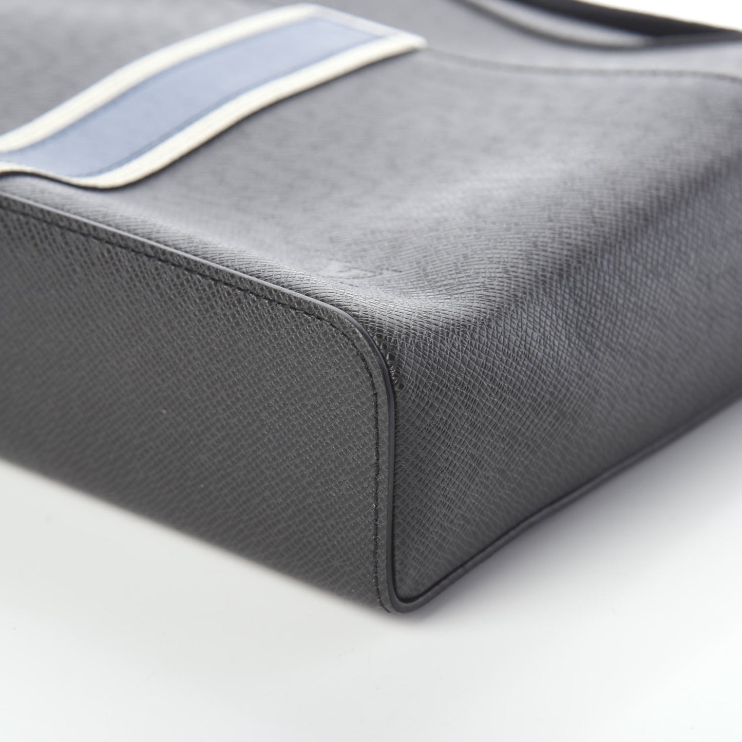Taiga Stripe Anton Messenger PM Ardoise