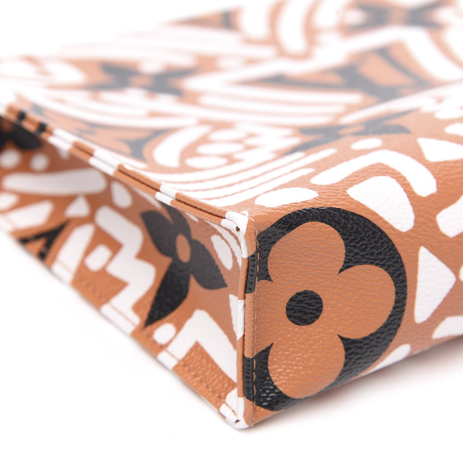 Louis Vuitton Monogram Giant Crafty Pochette Toiletry 26 Creme Caramel 7 of 10
