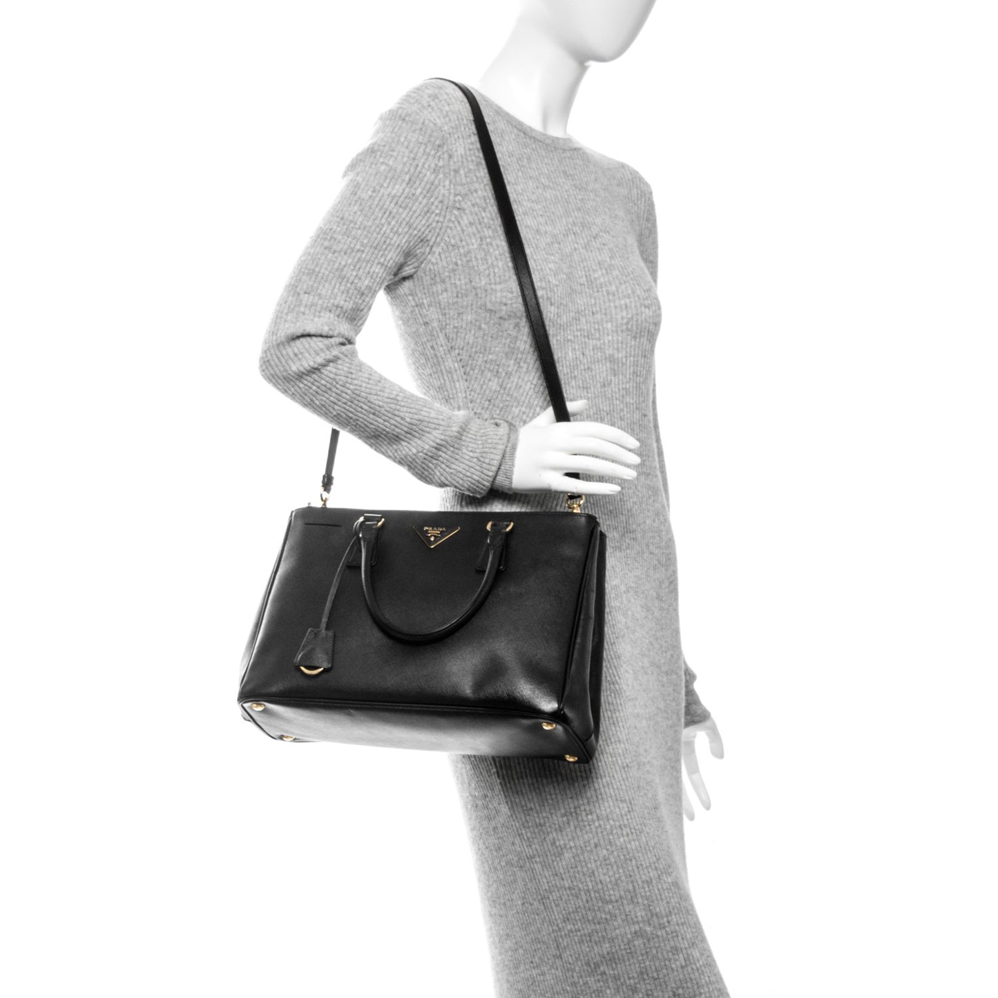 Saffiano Medium Galleria Double Zip Tote Black