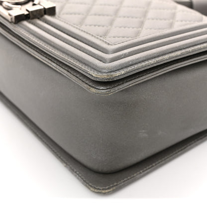 Chanel Metallic Lambskin Stingray Quilted Medium Boy Flap Silver 23 of 31