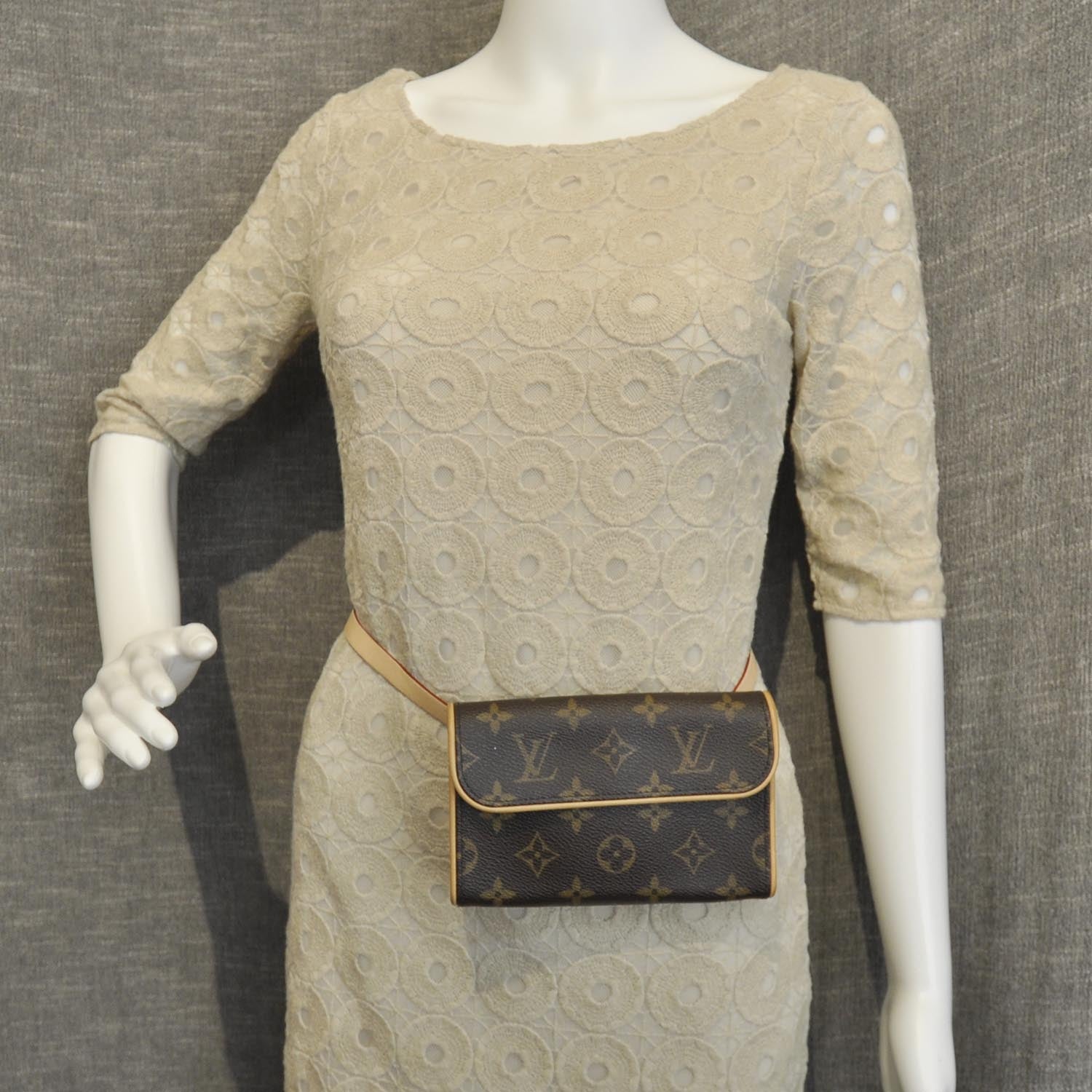 Louis Vuitton Monogram Pochette Florentine Waist Bag 2 of 8
