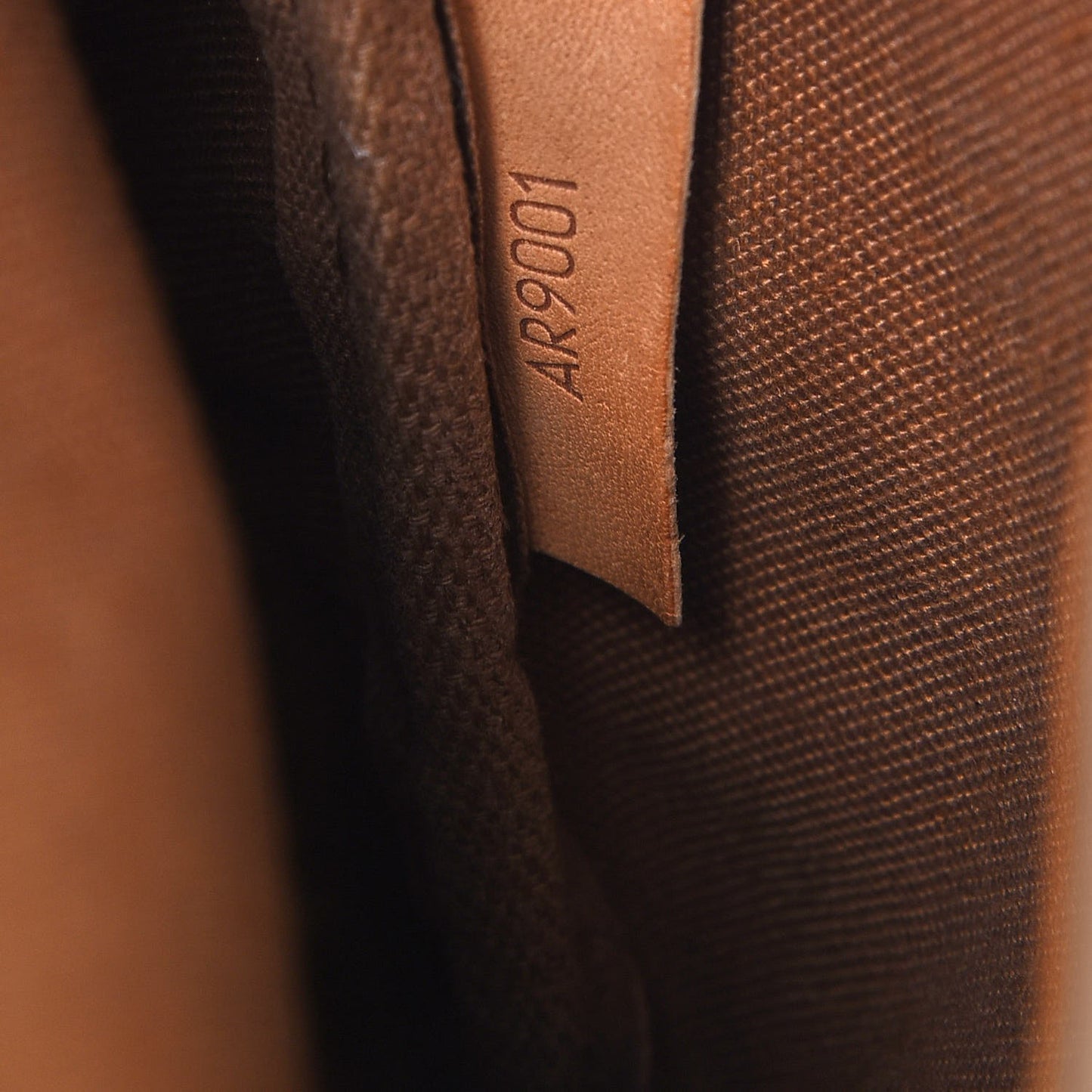 Monogram Saumur 30