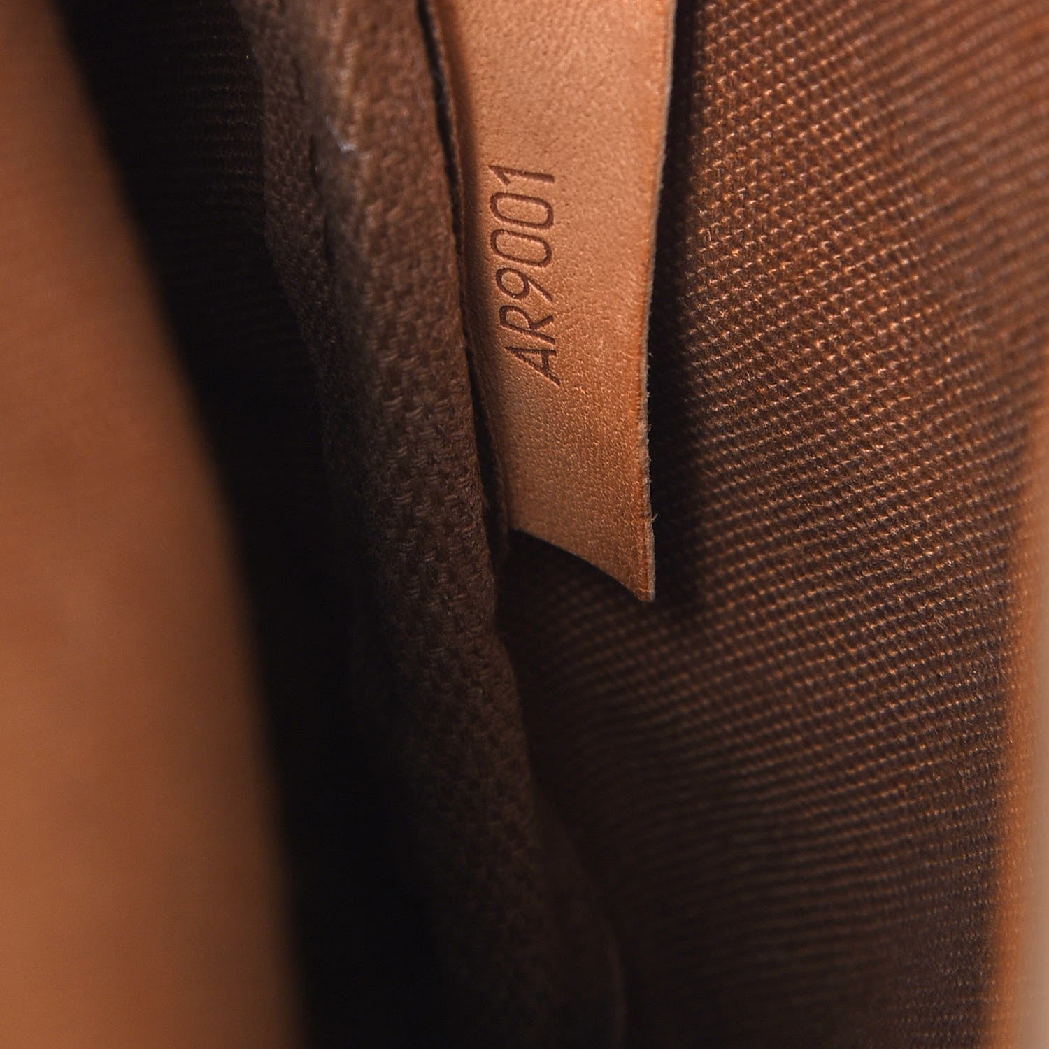 Louis Vuitton Monogram Saumur 30 8 of 21
