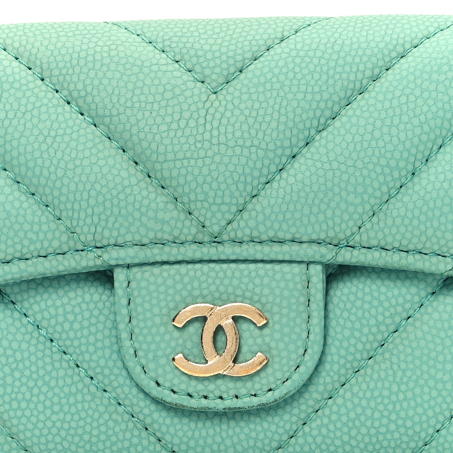 Caviar Flat Chevron Quilted Flap Card Holder Green