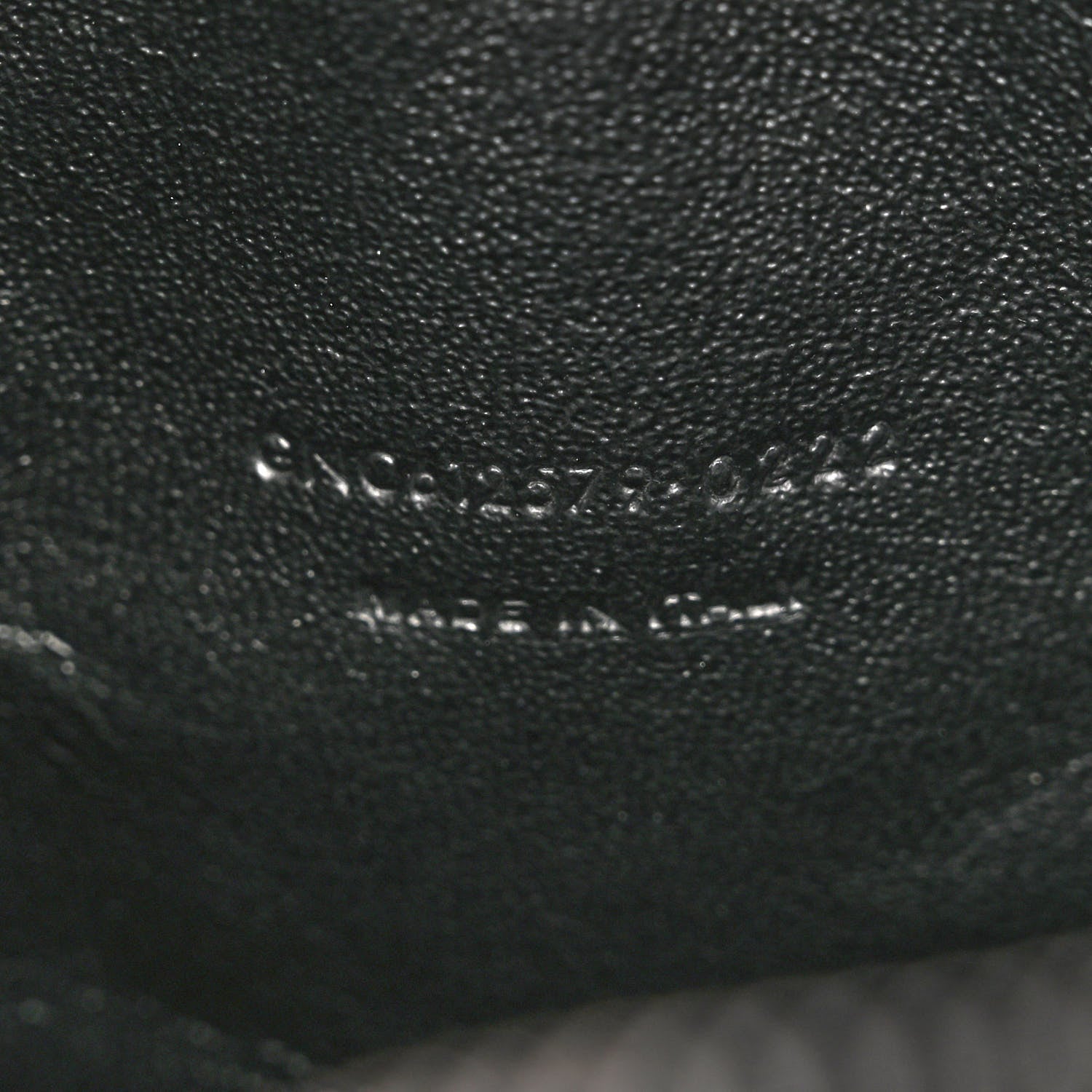 Saint Laurent Grain De Poudre Matelasse Monochrome Monogram Mini Lou Camera Bag Black 6 of 10