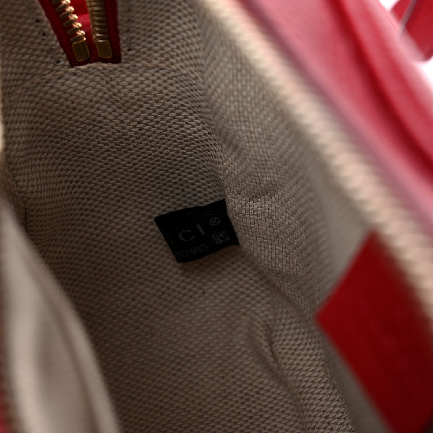 Gucci Pebbled Calfskin Small Soho Disco Bag Tabasco Red 8 of 10