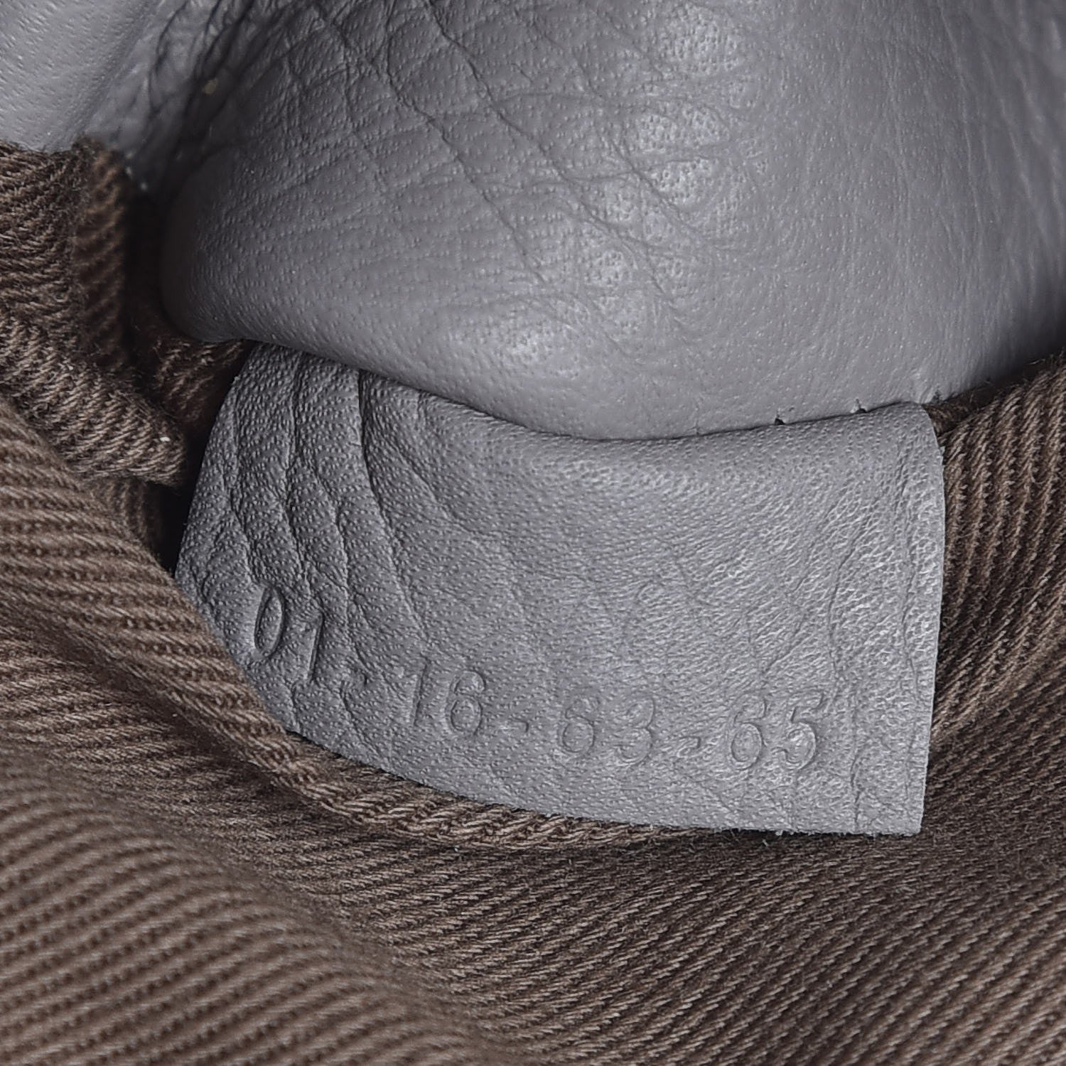 Chloe Calfskin Medium Marcie Round Crossbody Bag Cashmere Grey 7 of 8