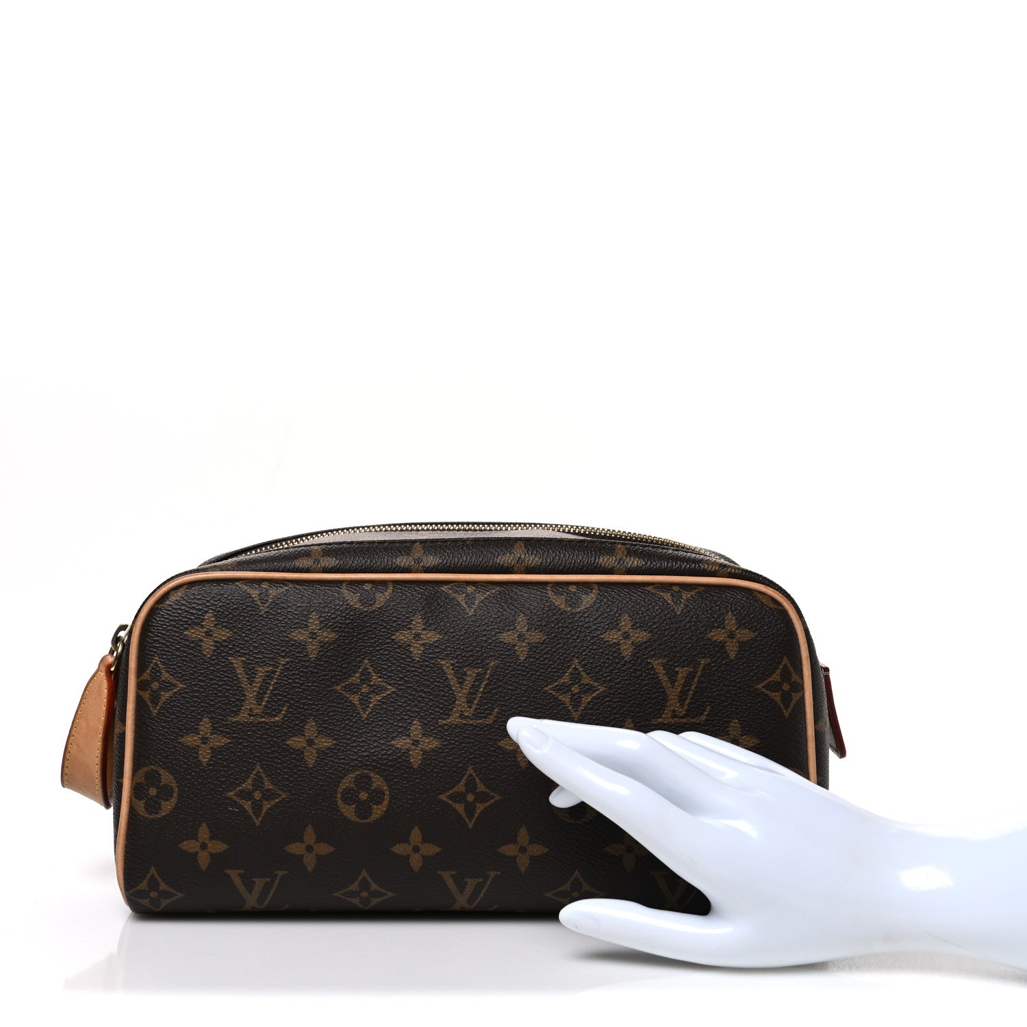 Louis Vuitton Monogram Dopp Kit Toilet Pouch 2 of 7