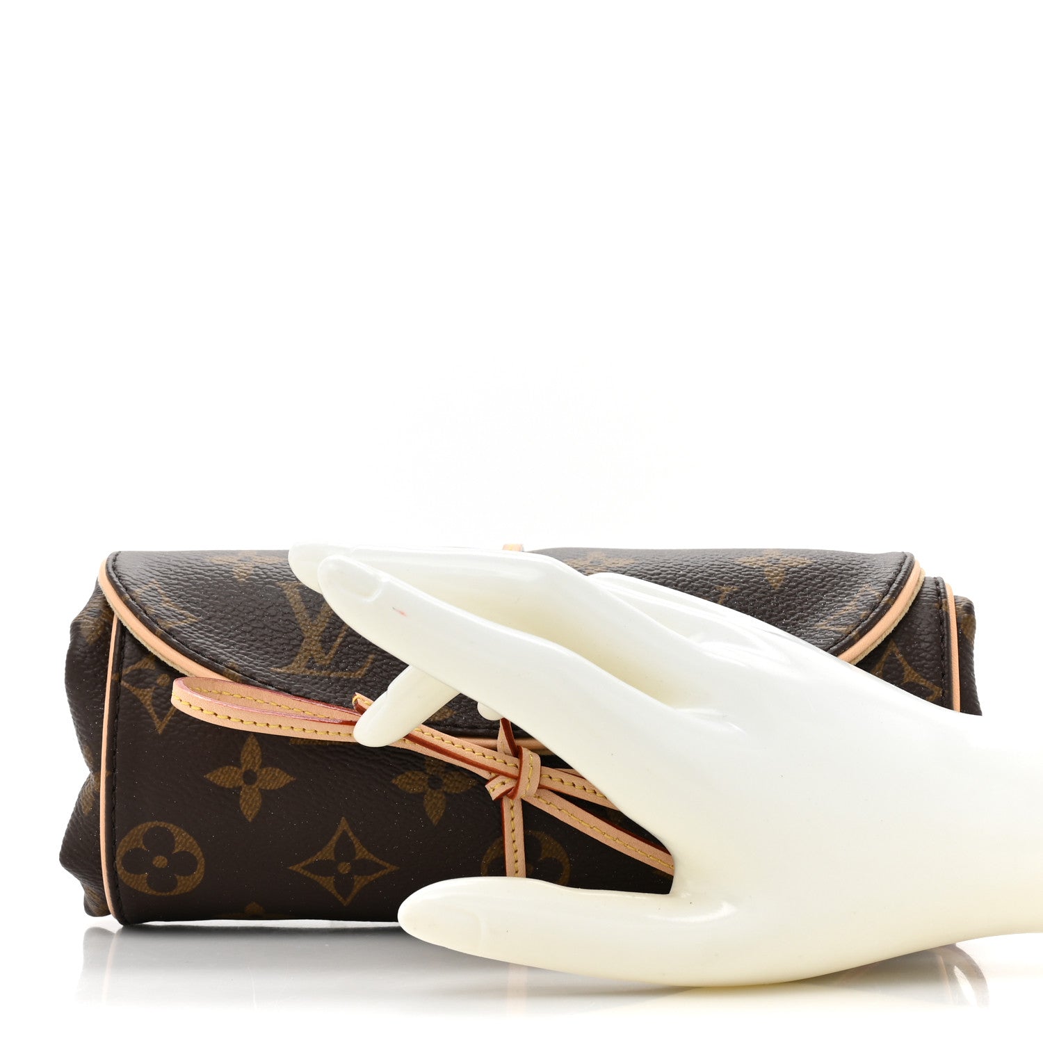 Louis Vuitton LOUIS VUITTON Monogram Jewelry Roll Pouch 2 of 8