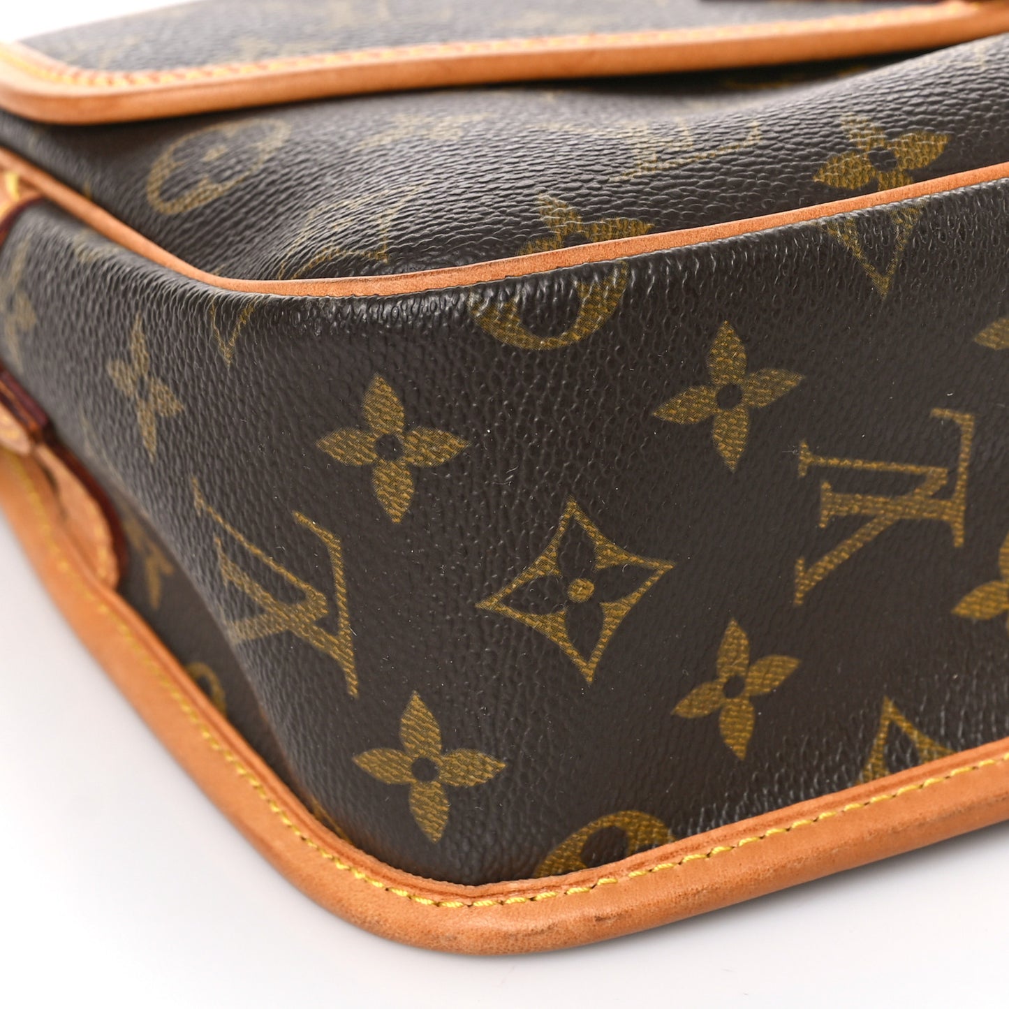 Monogram Sologne