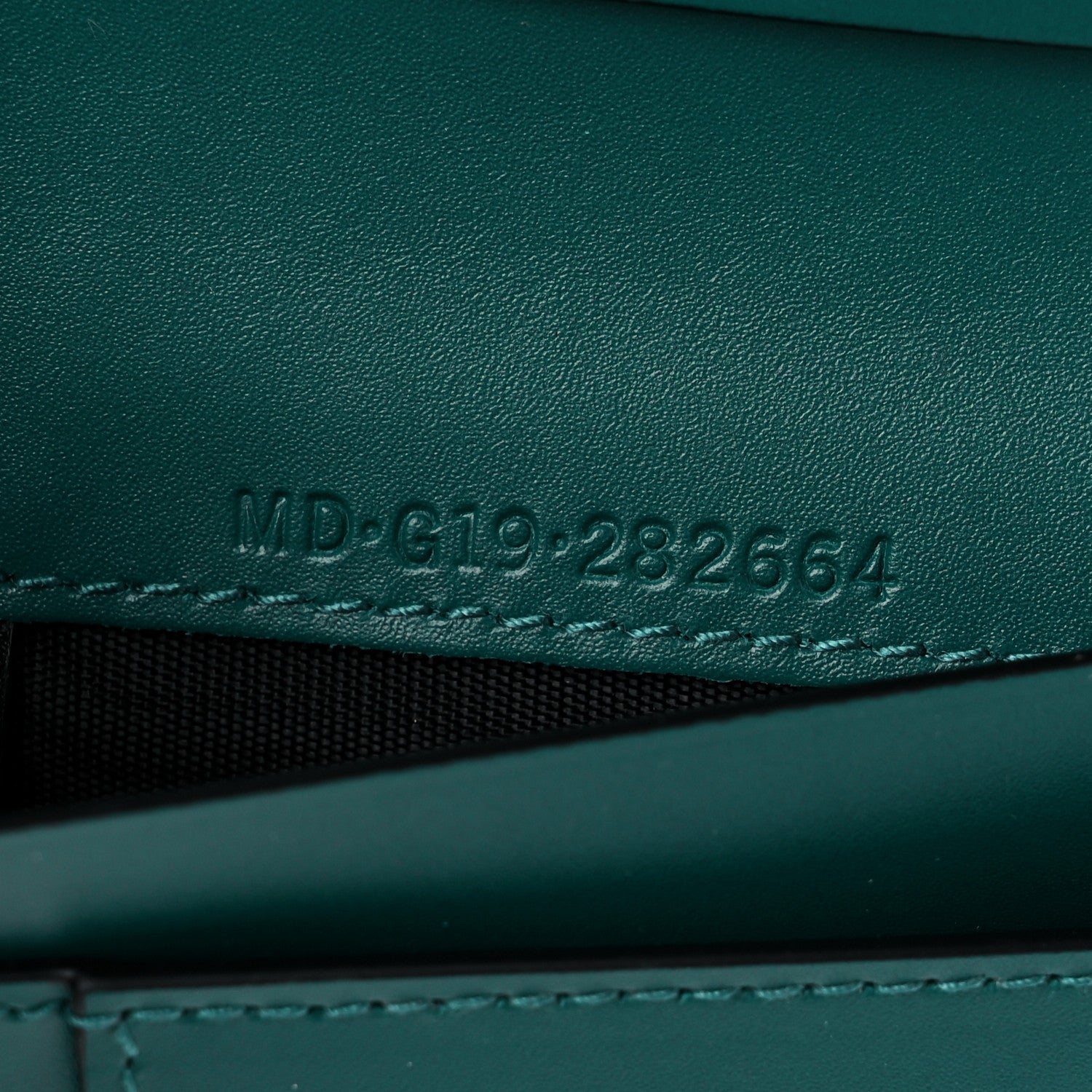 Bulgari Calfskin Serpenti Forever Wallet Black Emerald Green 7 of 10