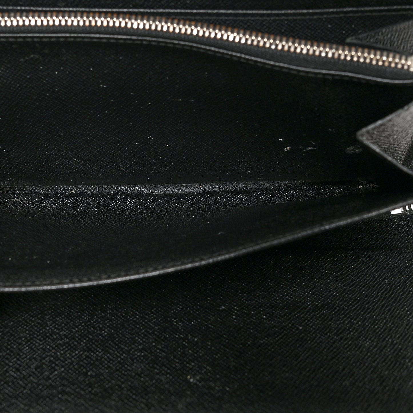Epi Zippy Organizer Wallet Black