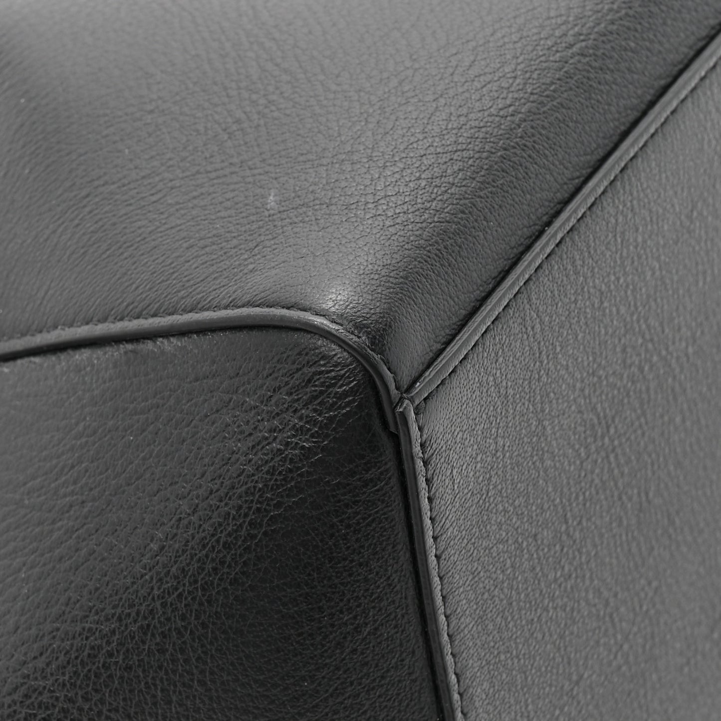 Smooth Calfskin Everyday East West Tote Bag Black