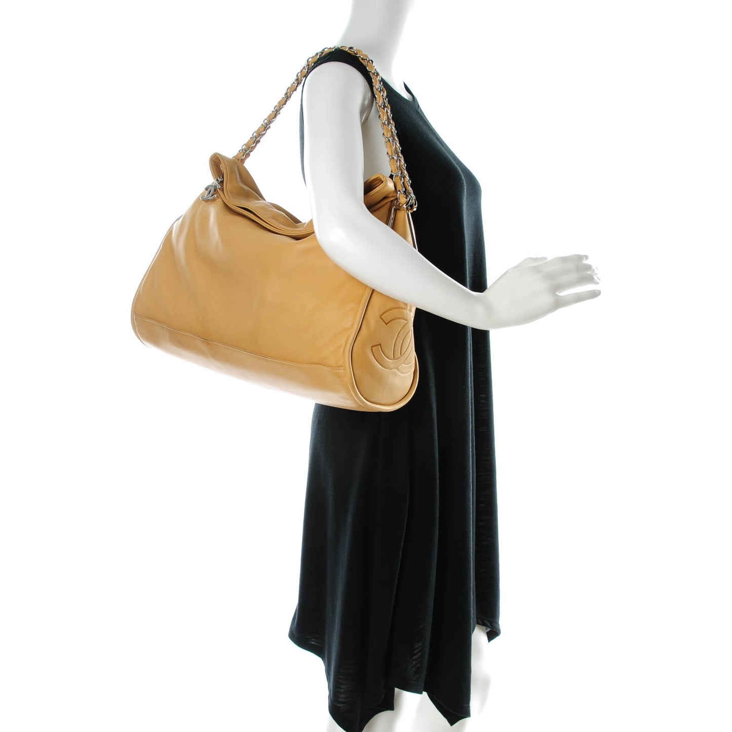 Lambskin Large Ultimate Soft Tote Beige