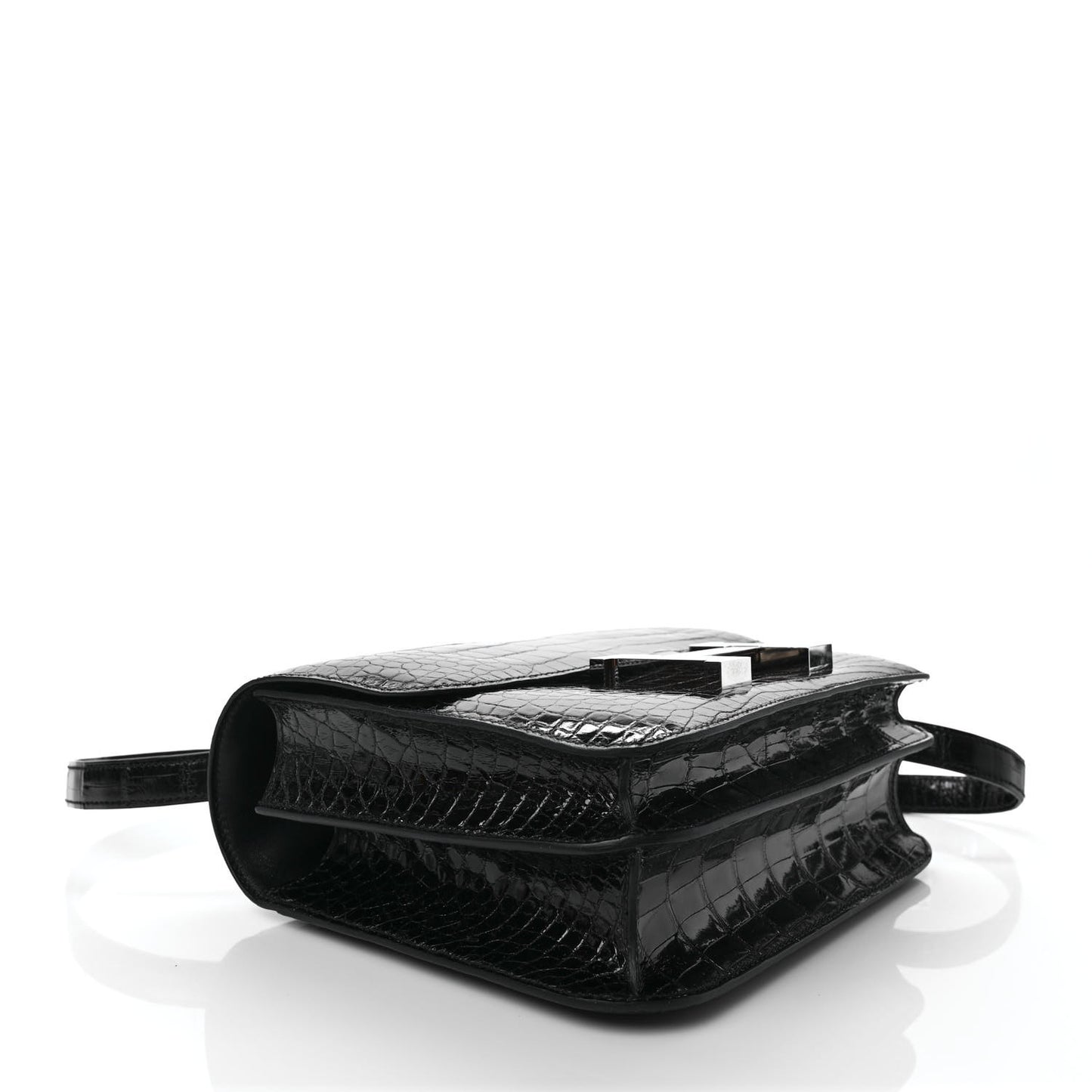 Shiny Alligator Enamel Constance 24 Black