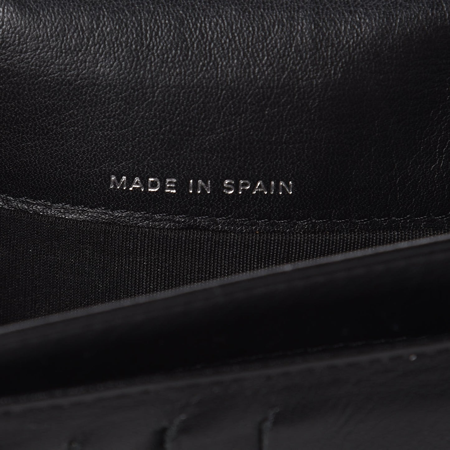Caviar Timeless CC Yen Wallet Black