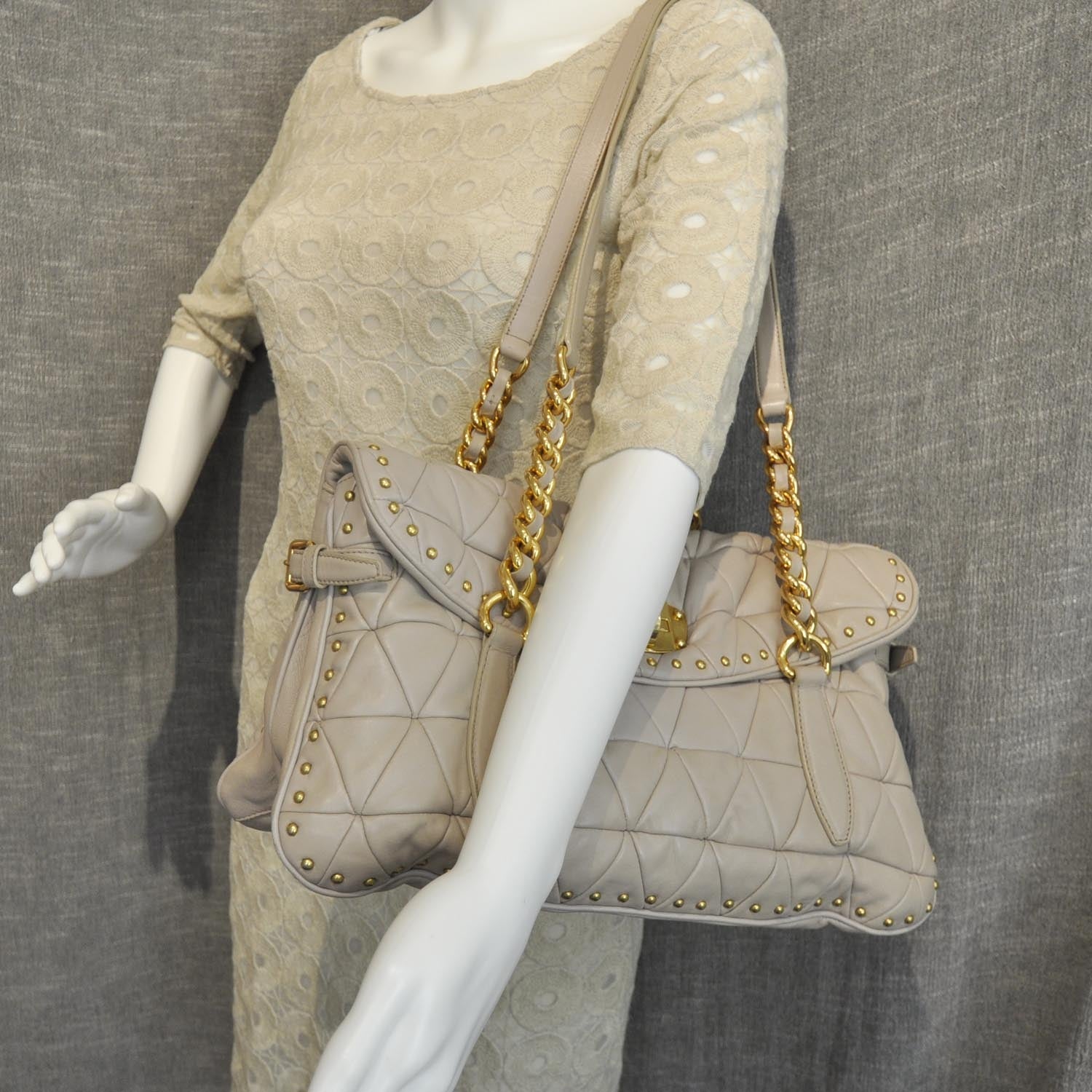 Miu Miu Nappa Shopping Pattina Shoulder Bag Calce 3 of 12
