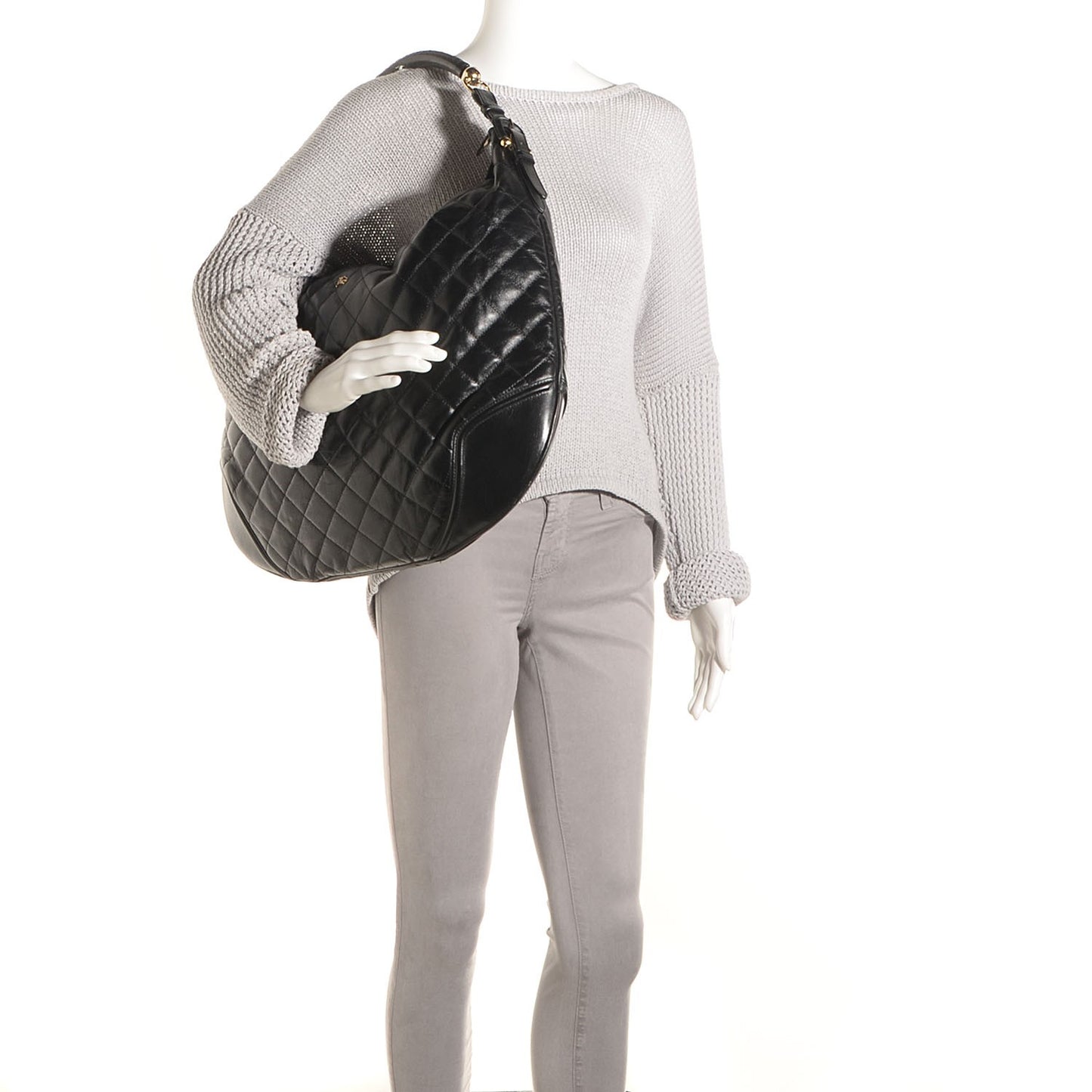 Calfskin Quilted Hoxton Hobo Black
