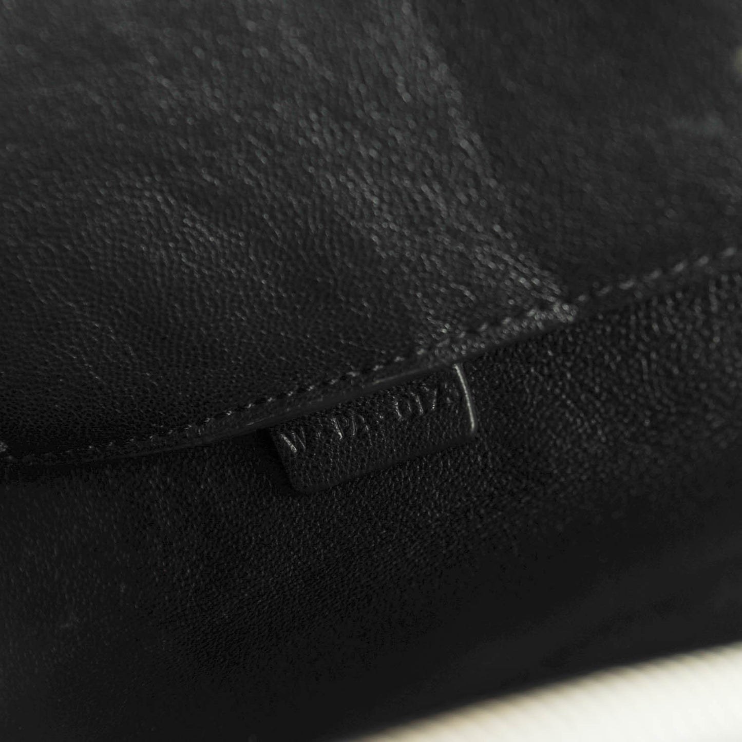 Drummed Calfskin Medium Edge Shoulder Bag Black