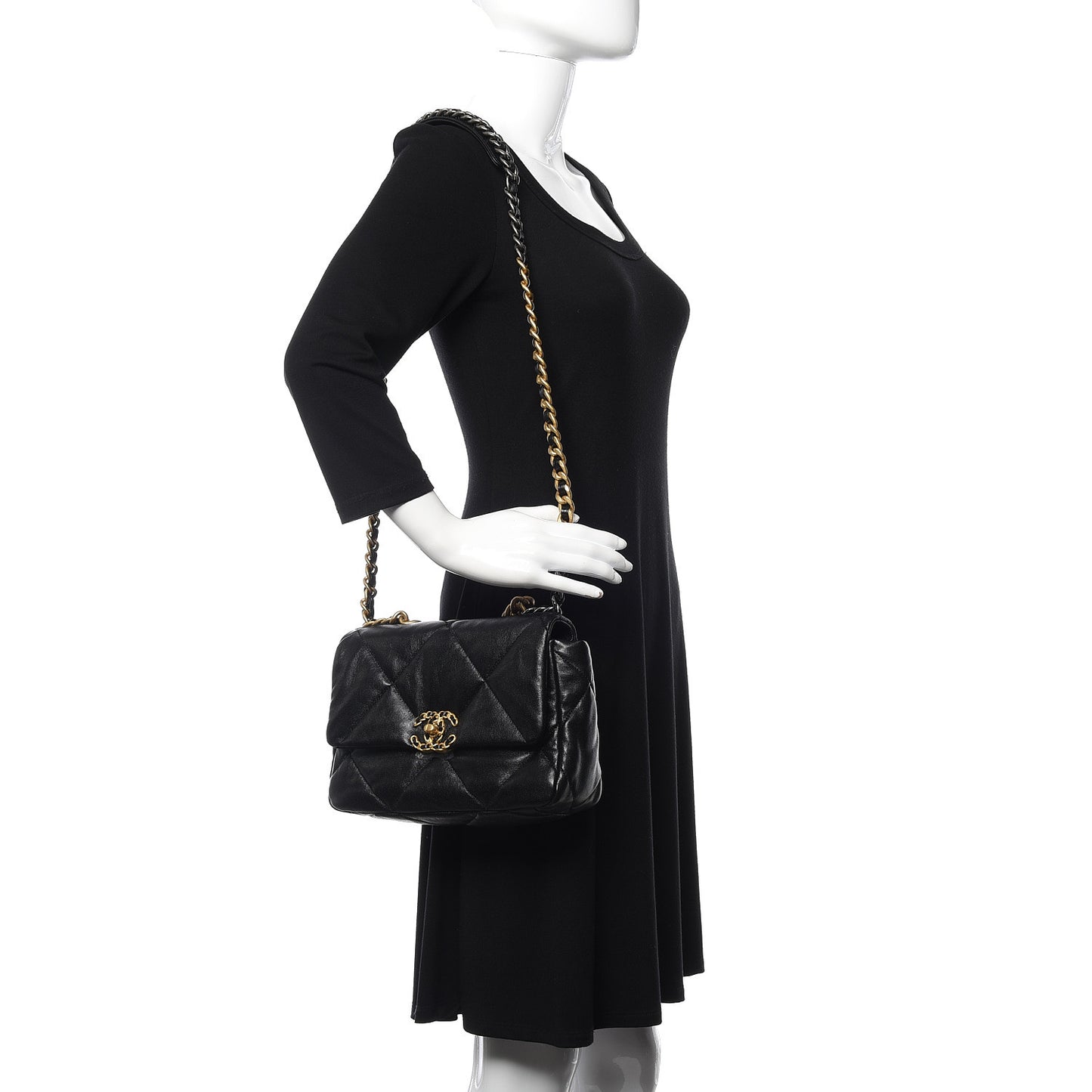 Goatskin Quilted Medium 19 Flap Black